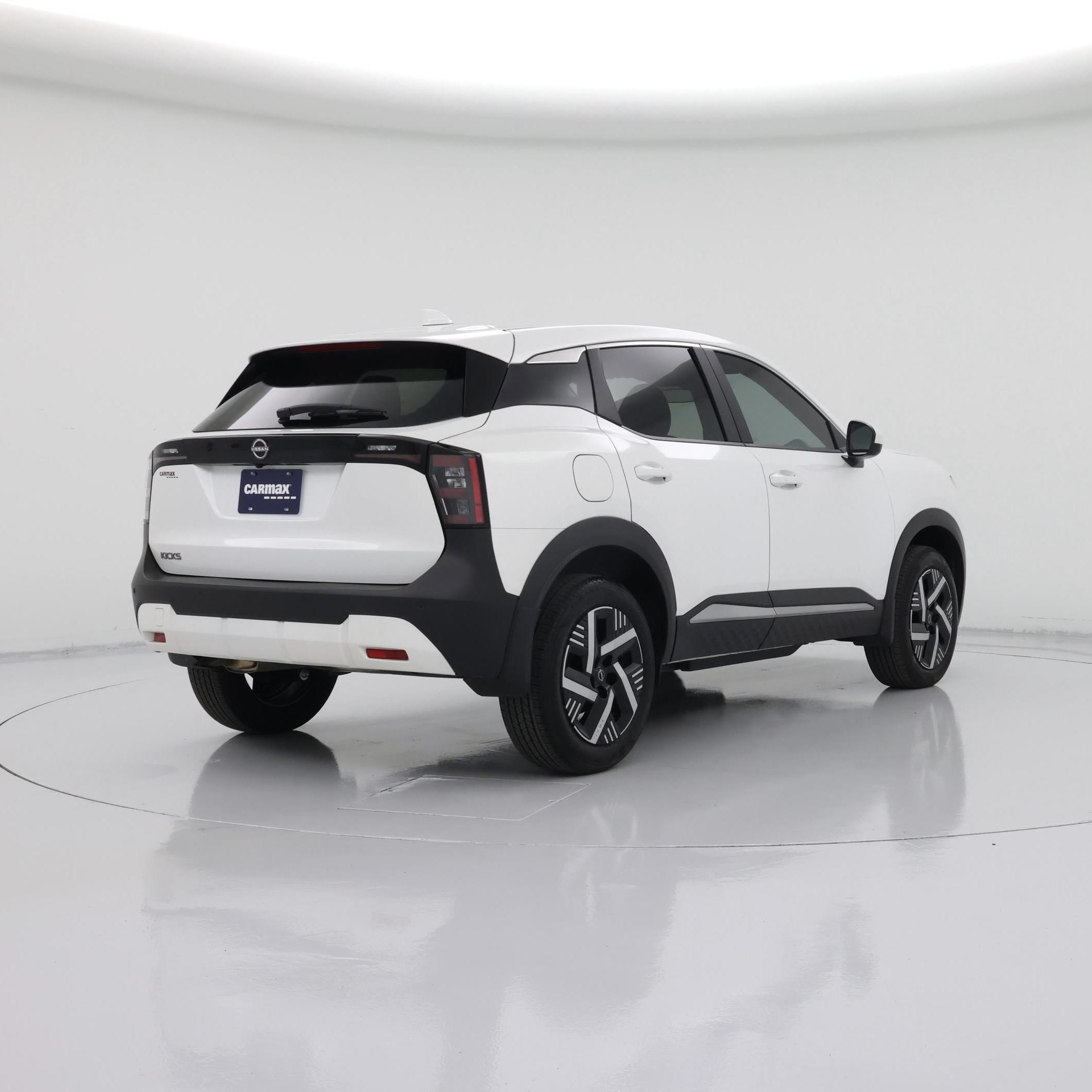 Thumbnail: 2025 Nissan Kicks - 8