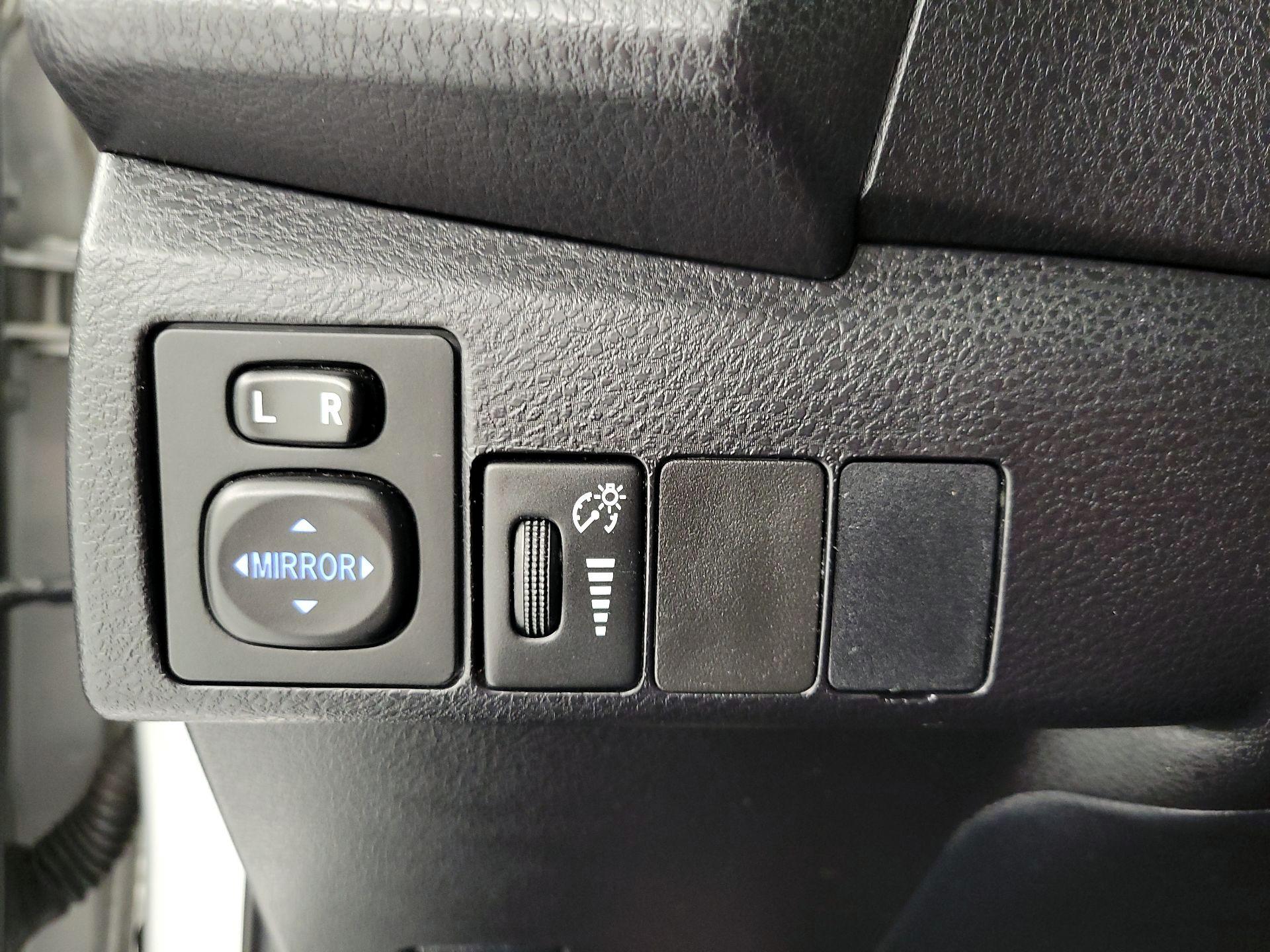 Thumbnail: 2016 Toyota Corolla - 13