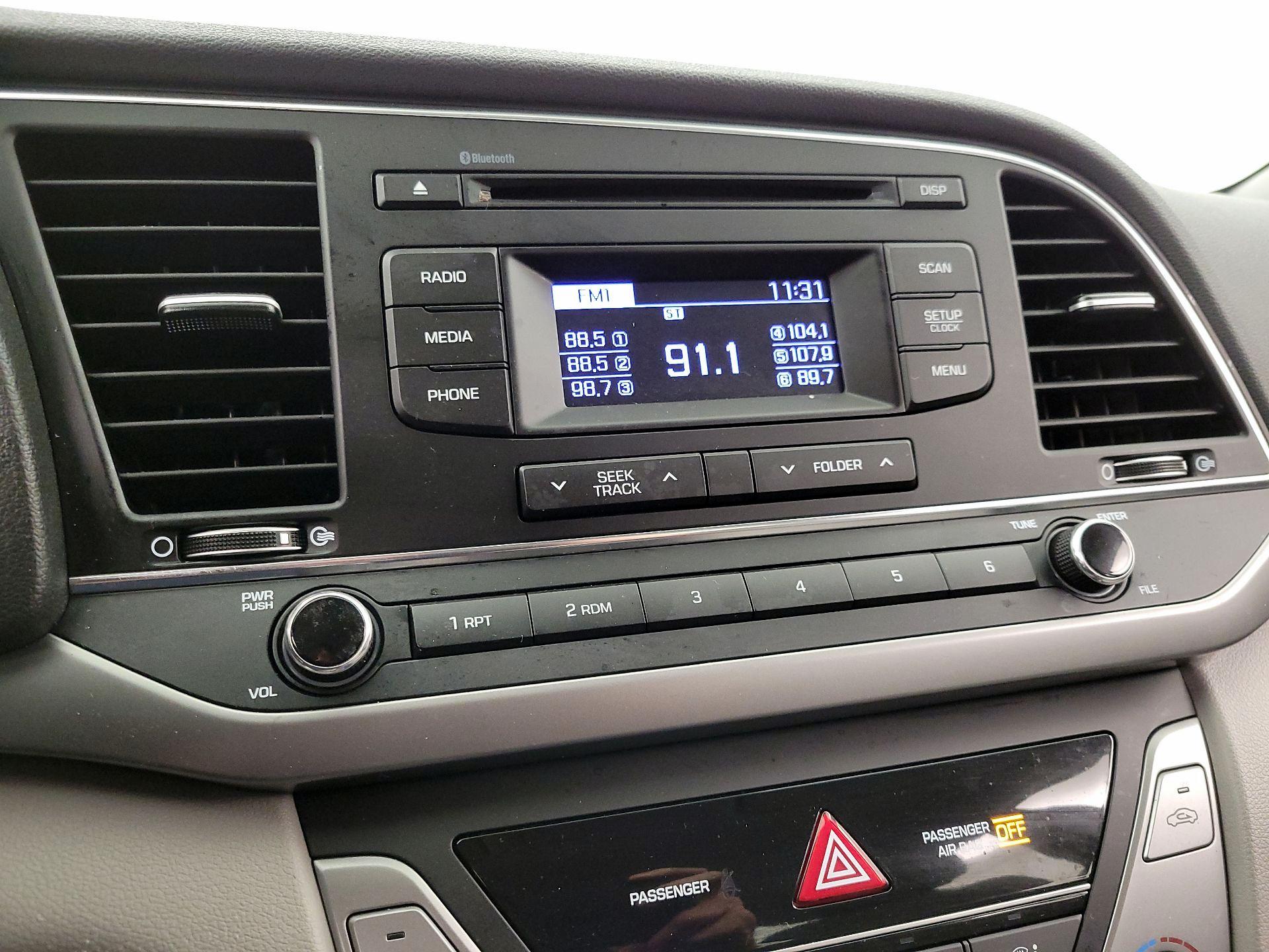 Thumbnail: 2018 Hyundai Elantra - 14