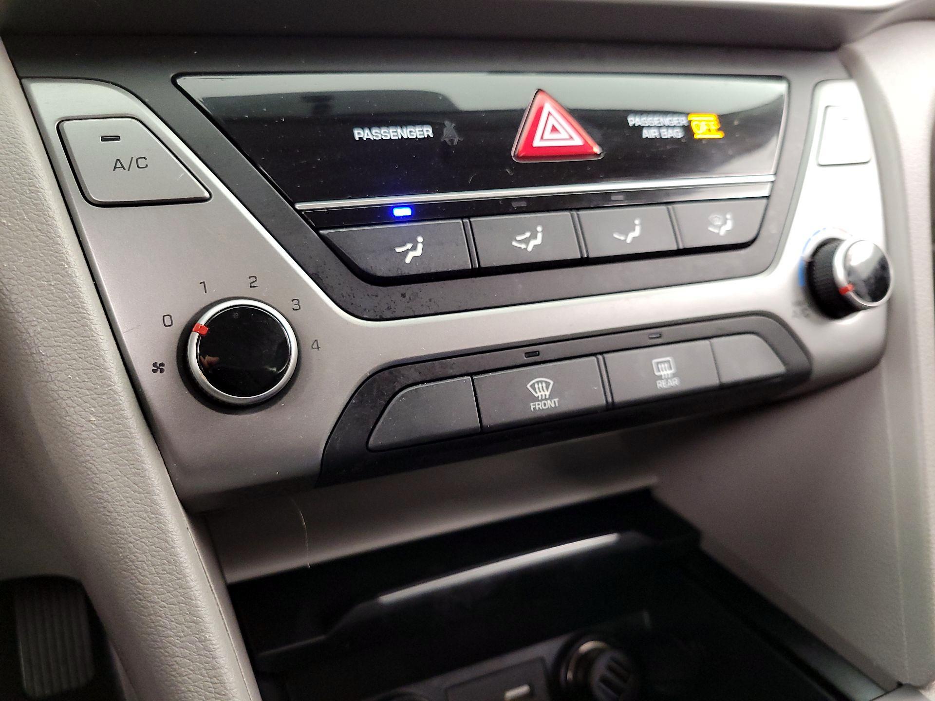 Thumbnail: 2018 Hyundai Elantra - 15