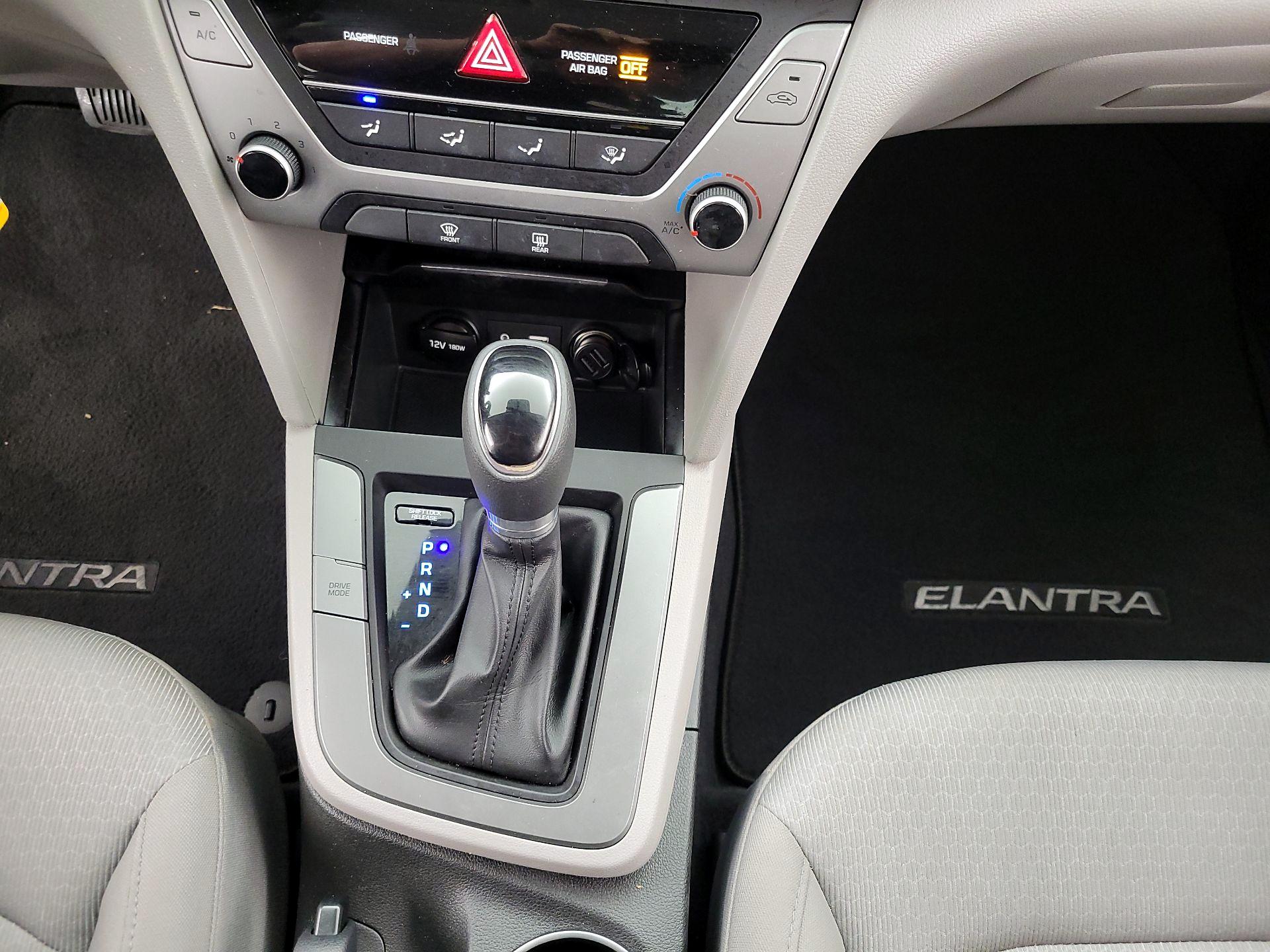 Thumbnail: 2018 Hyundai Elantra - 16