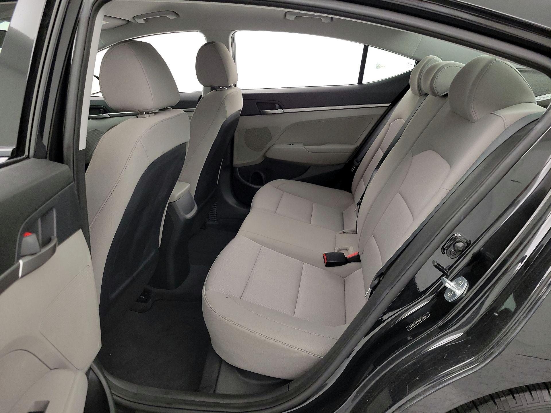 Thumbnail: 2018 Hyundai Elantra - 18