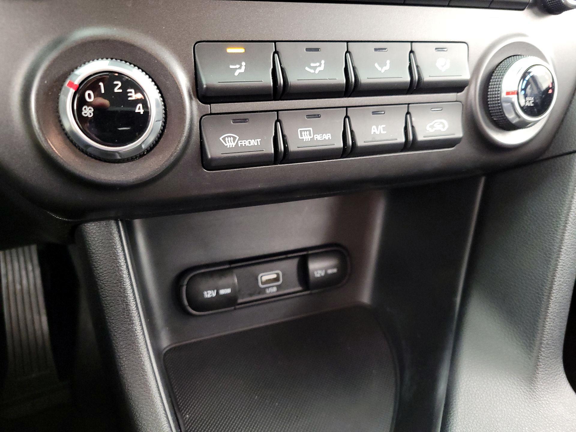 Thumbnail: 2021 Kia Sportage - 16