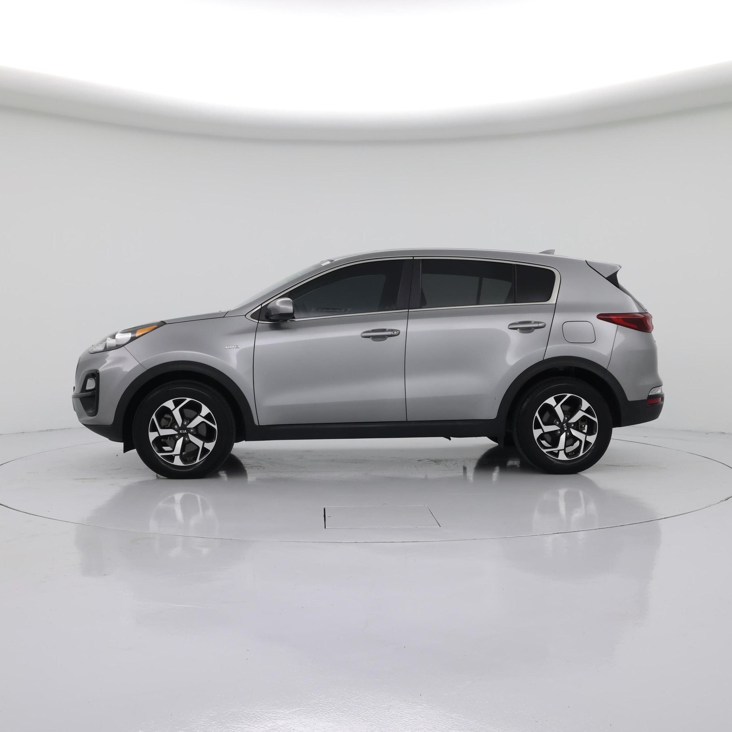 Thumbnail: 2021 Kia Sportage - 3