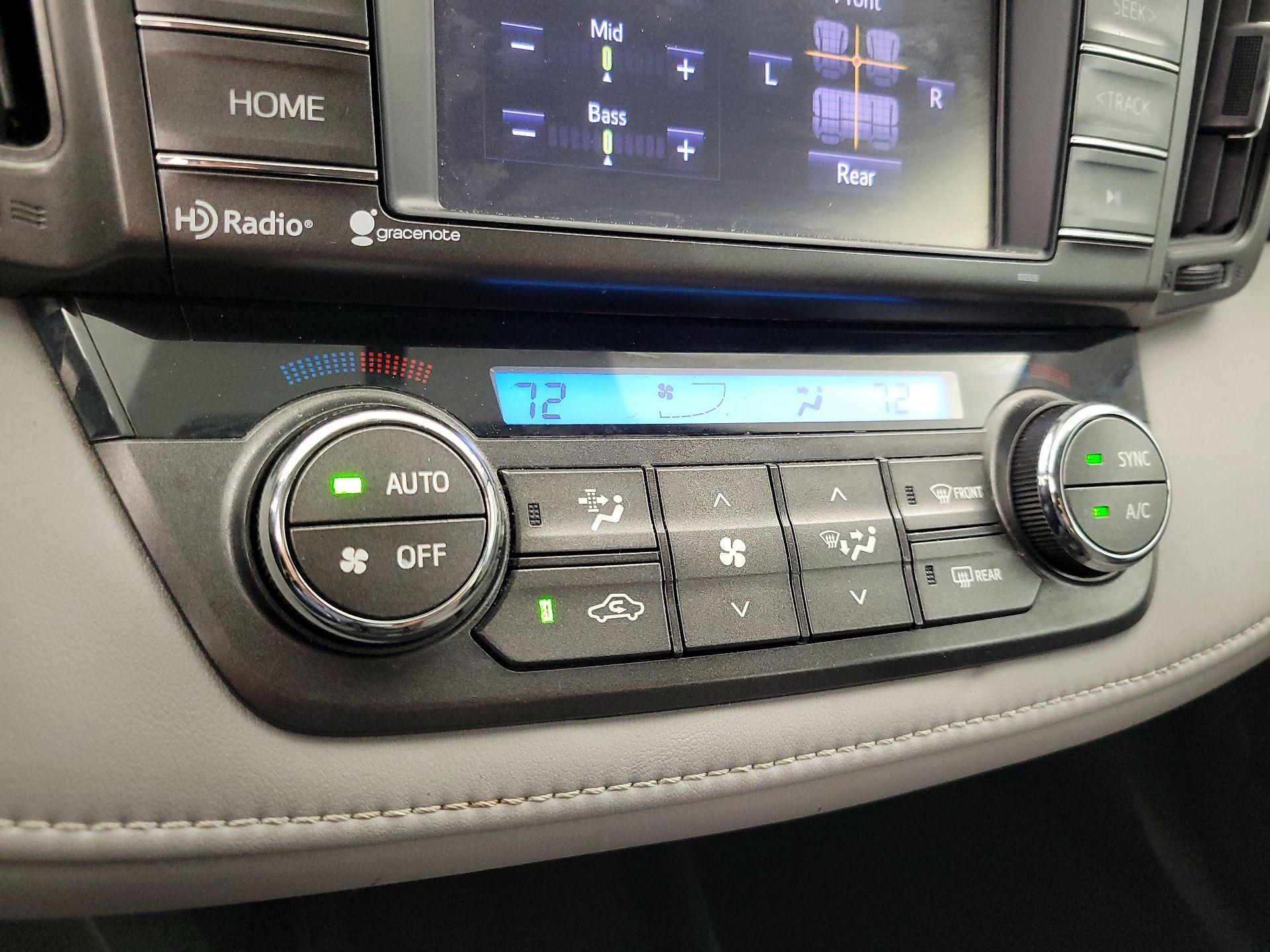 Thumbnail: 2014 Toyota RAV4 - 16