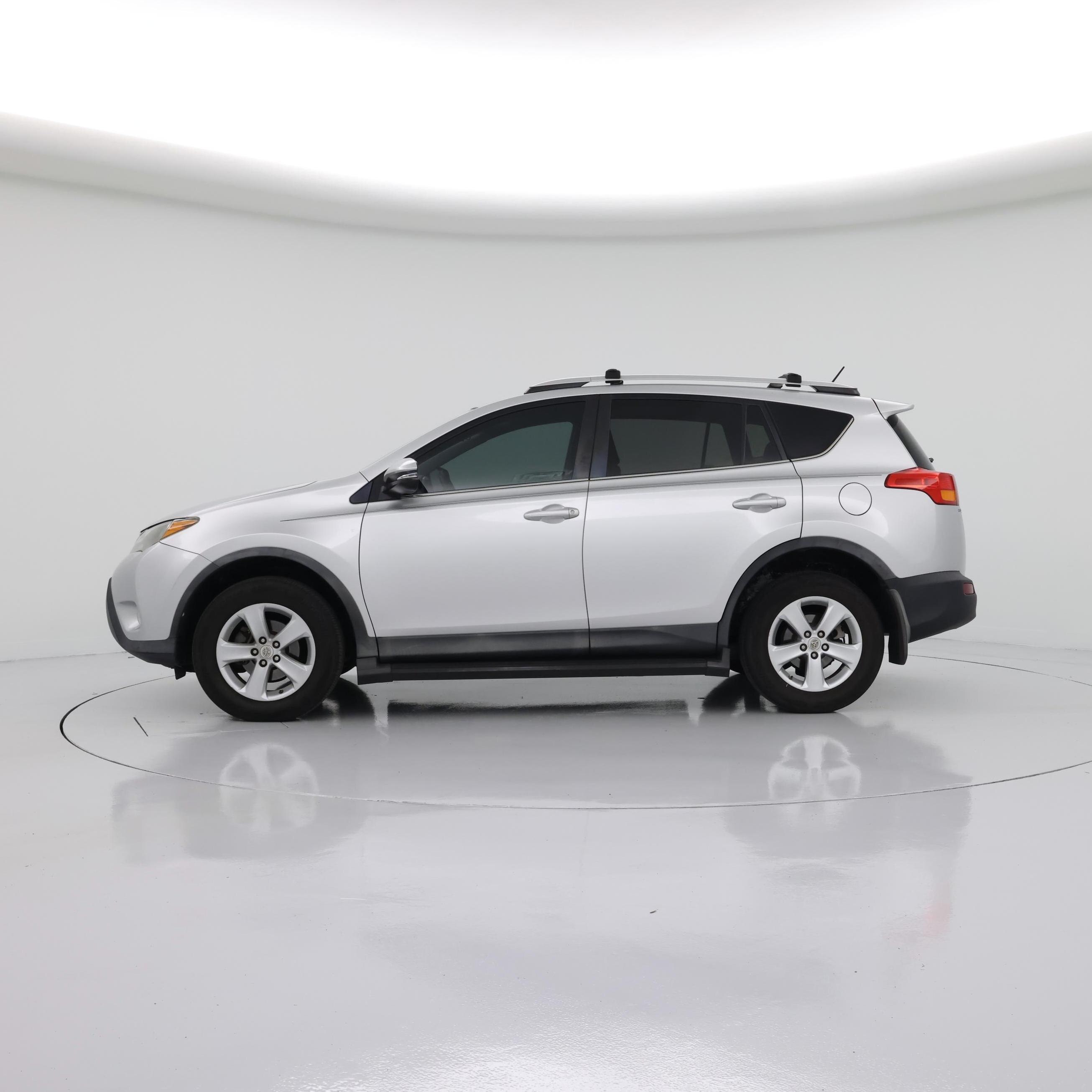 Thumbnail: 2014 Toyota RAV4 - 3