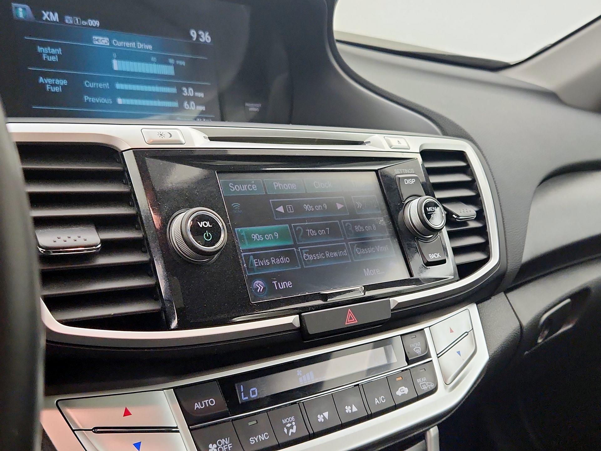 Thumbnail: 2015 Honda Accord - 16