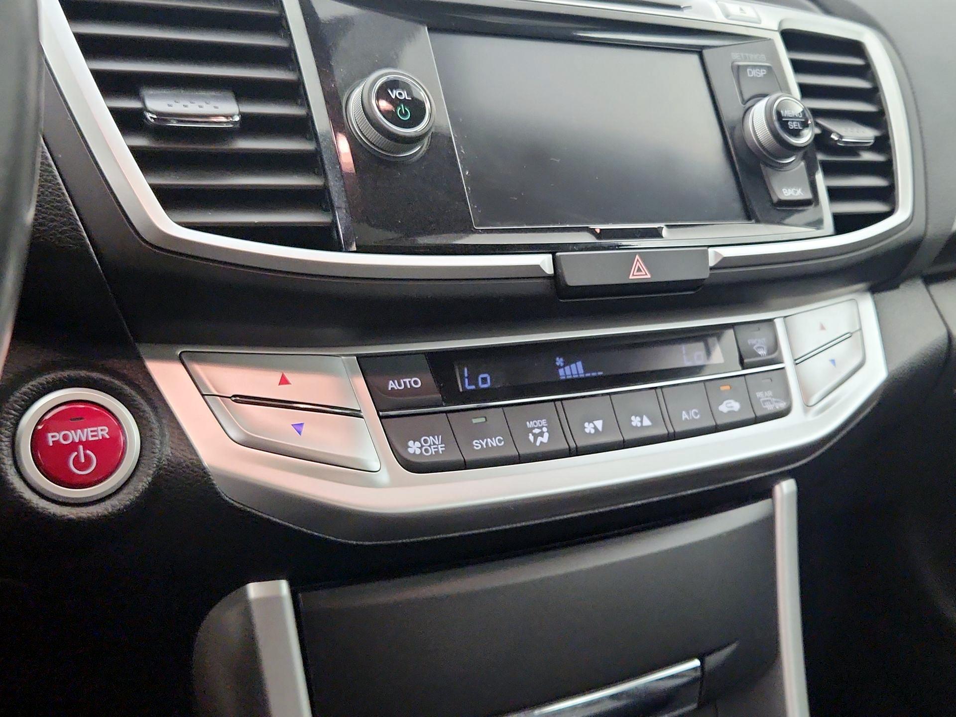 Thumbnail: 2015 Honda Accord - 17