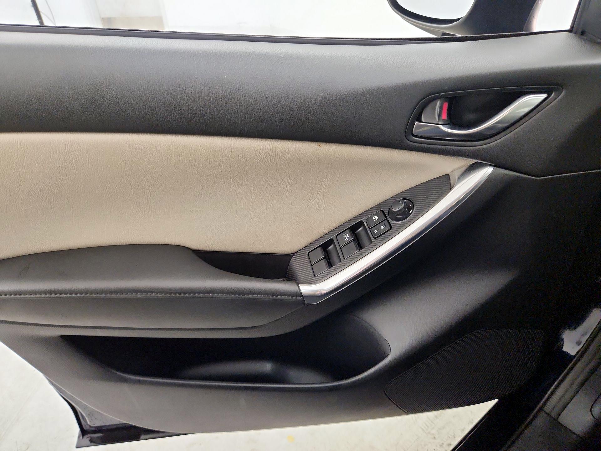 Thumbnail: 2016 Mazda CX-5 - 12