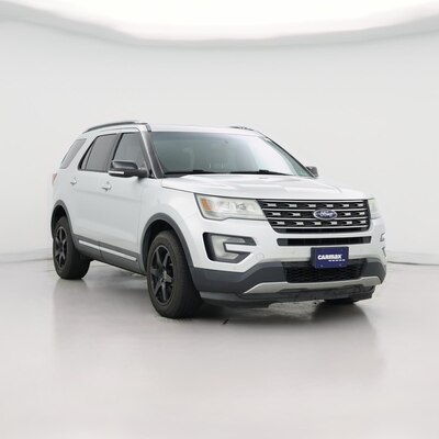 Silver 2016 Ford Explorer XLT