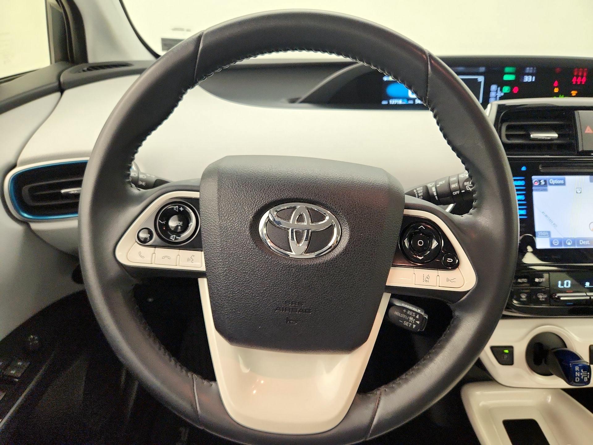 Thumbnail: 2018 Toyota Prius - 10