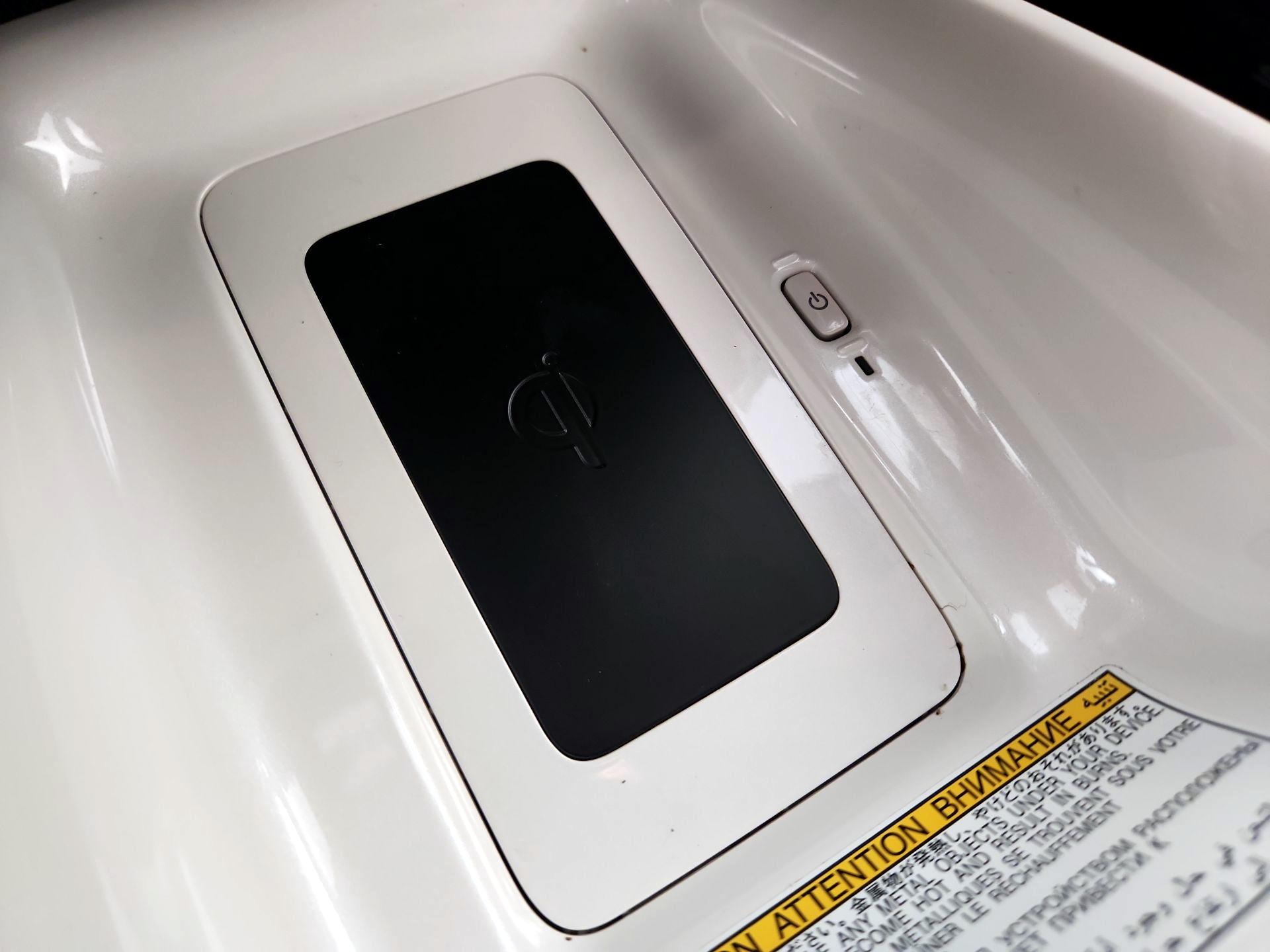 Thumbnail: 2018 Toyota Prius - 19