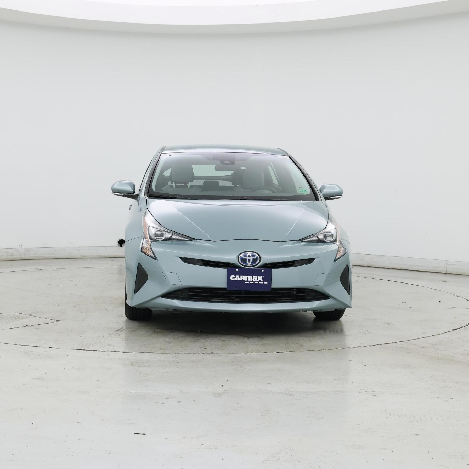 Thumbnail: 2018 Toyota Prius - 5