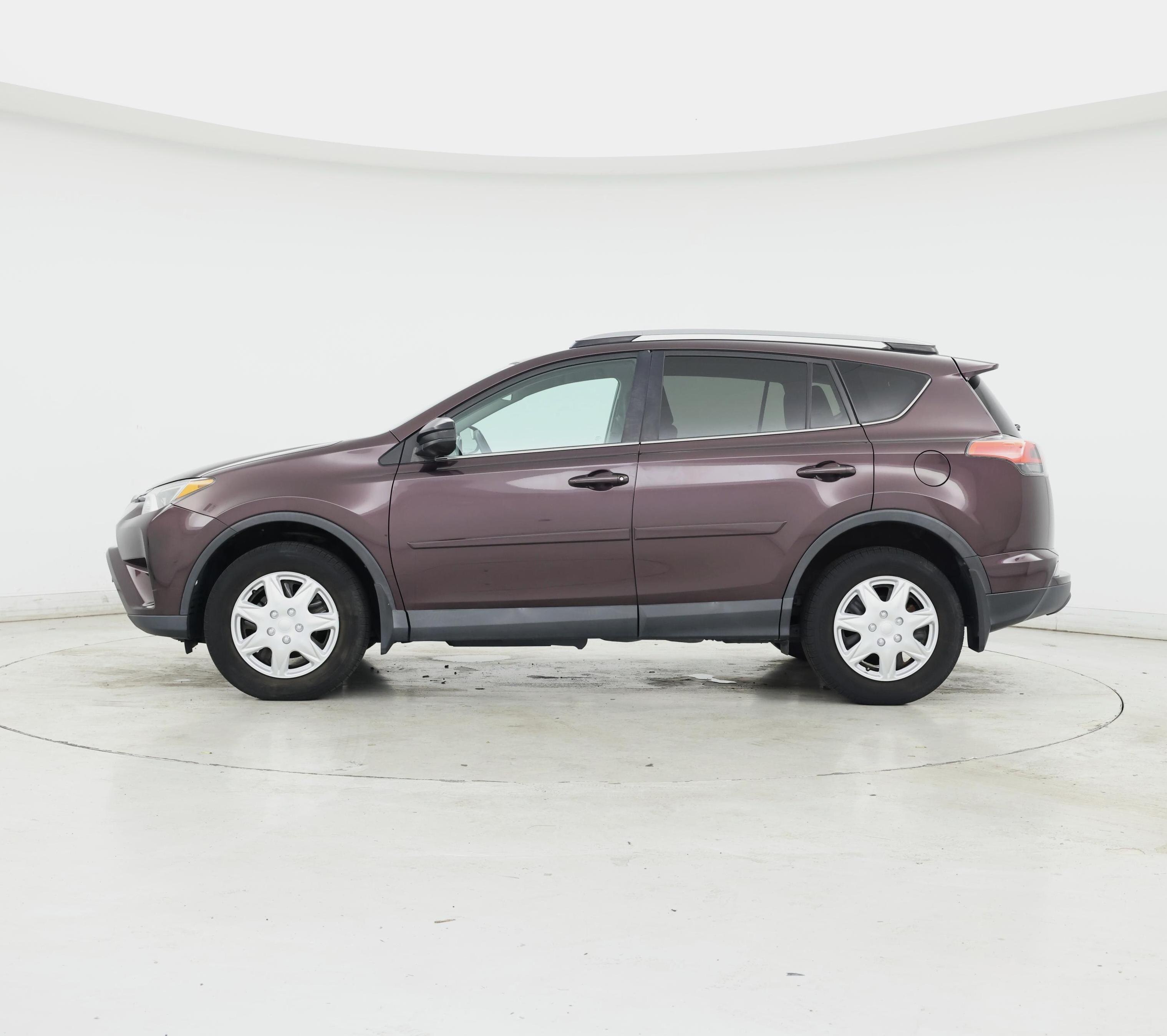 Thumbnail: 2017 Toyota RAV4 - 3