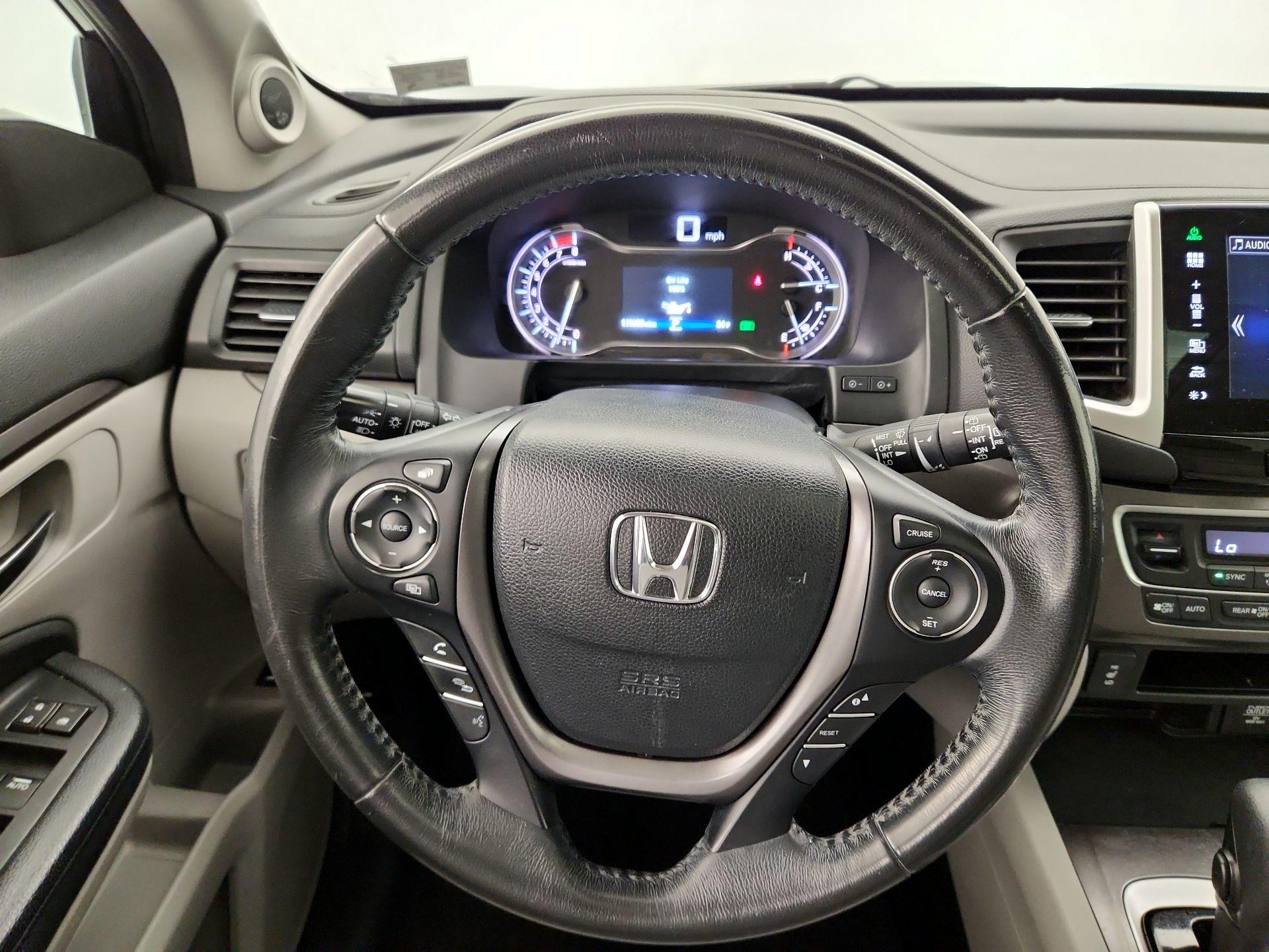 Thumbnail: 2016 Honda Pilot - 10