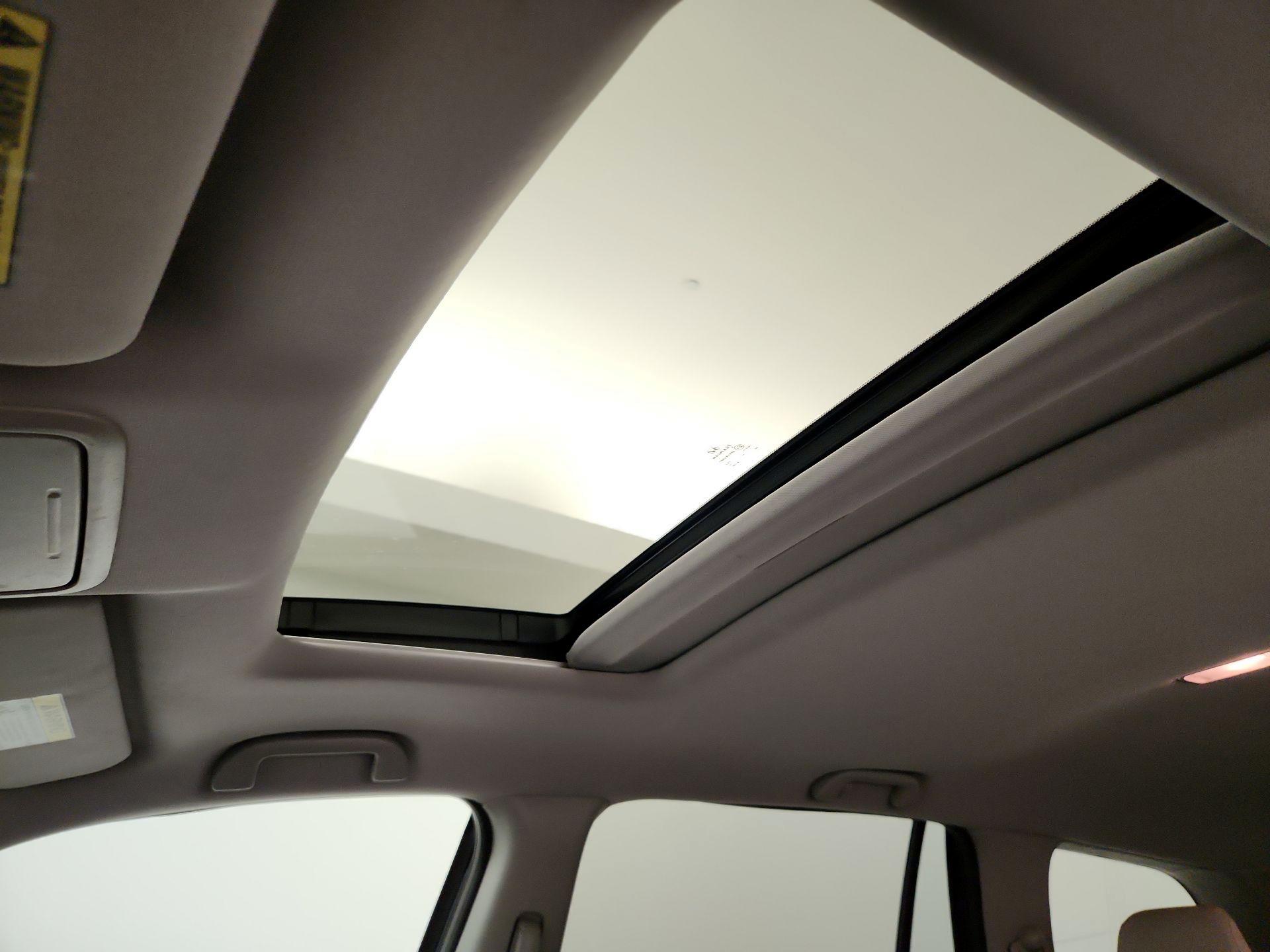 Thumbnail: 2016 Honda Pilot - 19