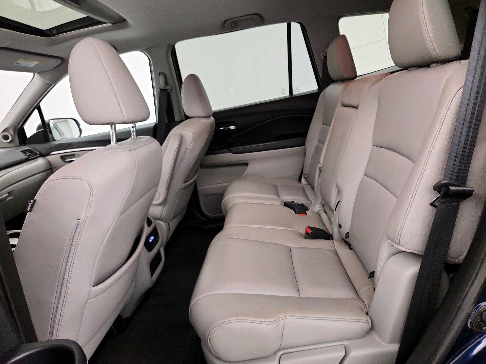 Thumbnail: 2016 Honda Pilot - 20