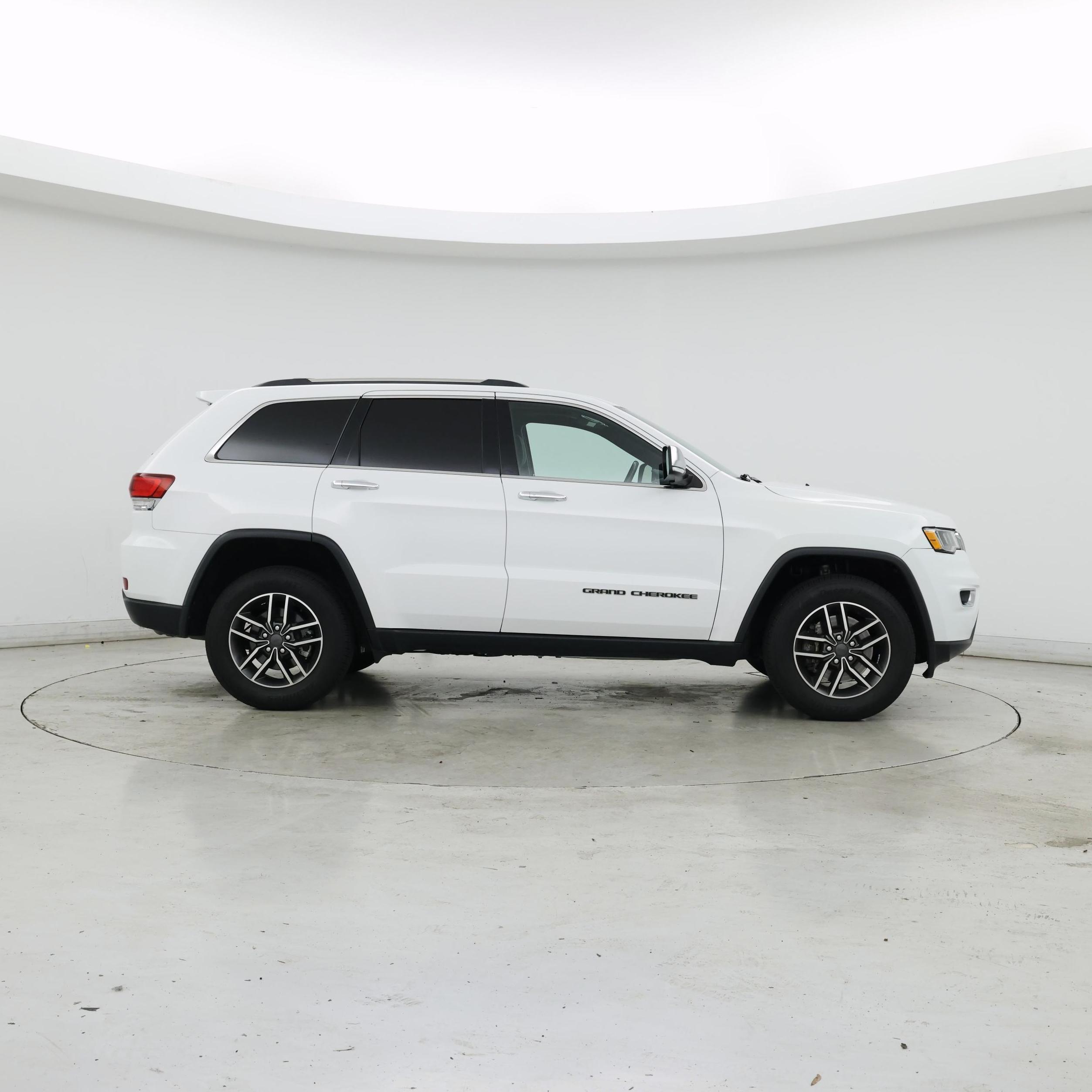 Thumbnail: 2021 Jeep Grand Cherokee - 7