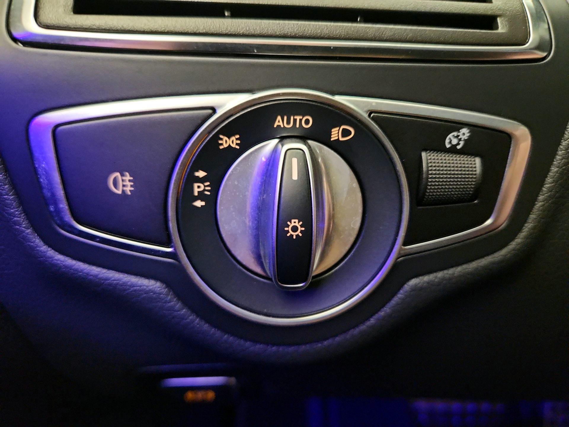 Thumbnail: 2021 Mercedes-Benz C-Class - 13