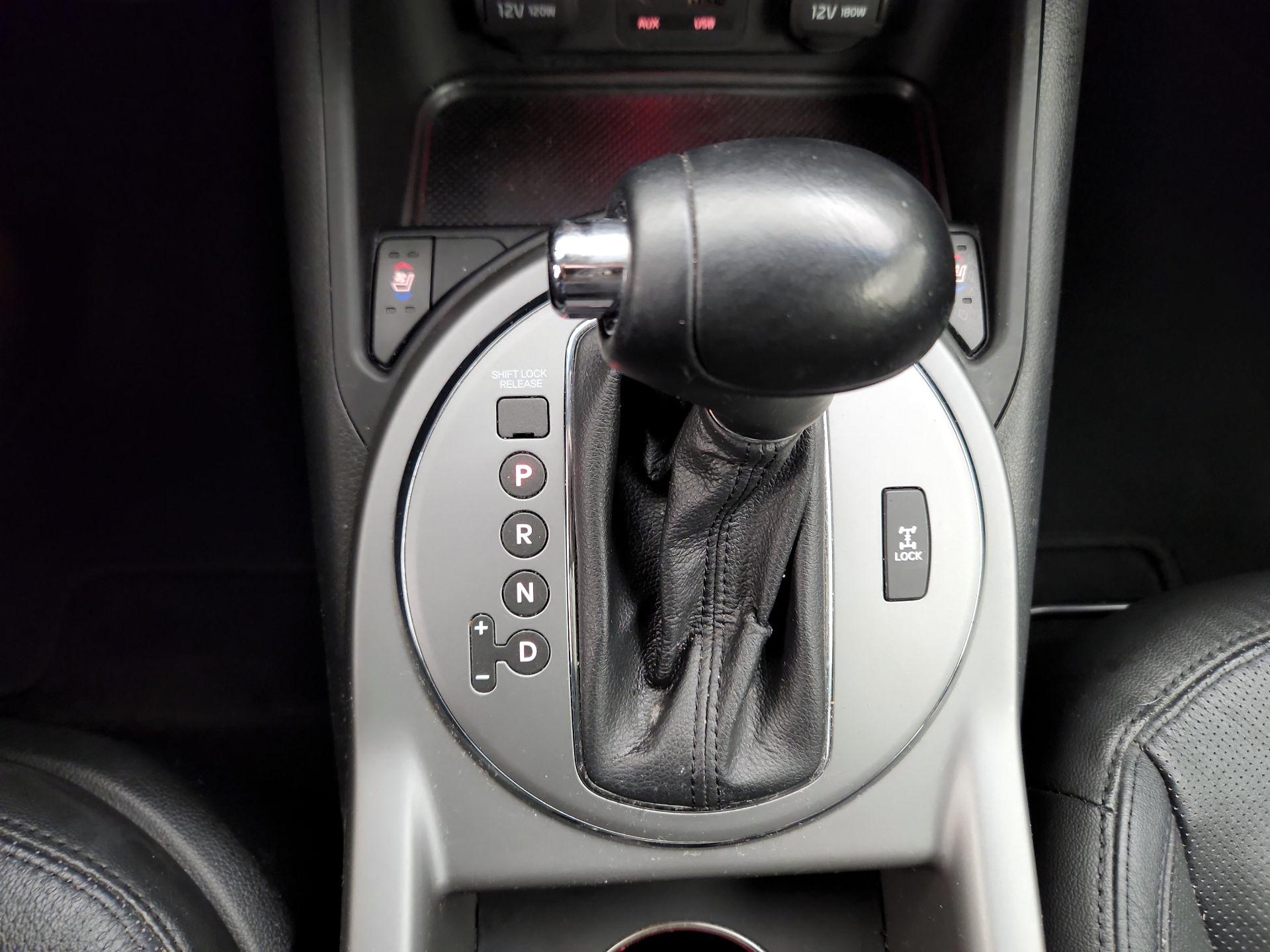 Thumbnail: 2015 Kia Sportage - 18