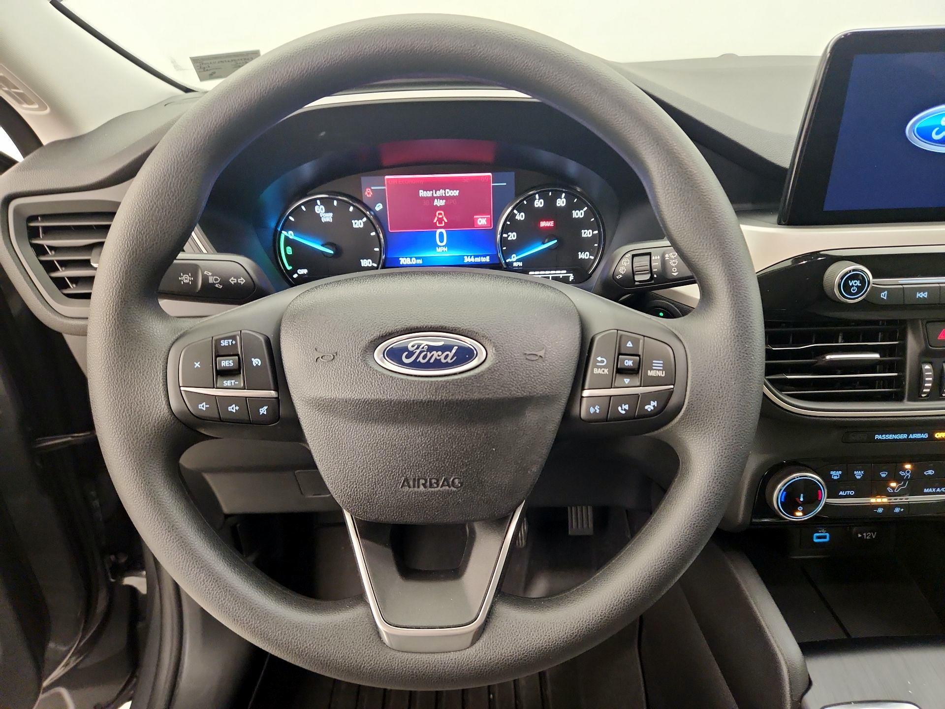 Thumbnail: 2022 Ford Escape - 10