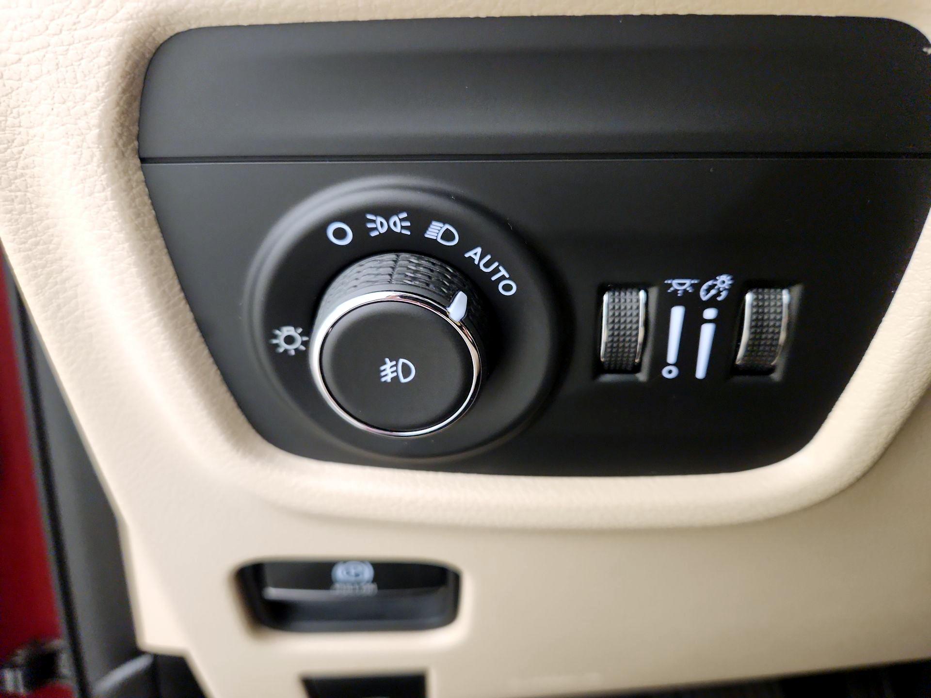 Thumbnail: 2021 Jeep Grand Cherokee L - 13