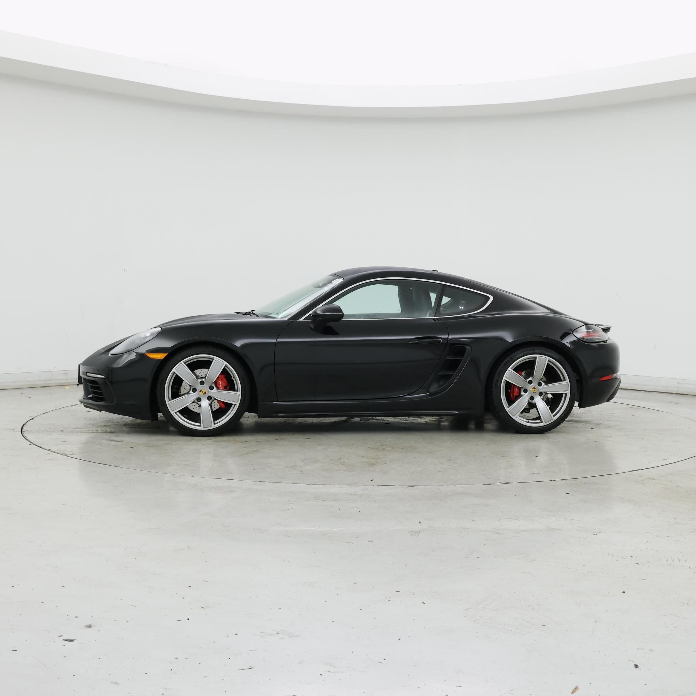Thumbnail: 2019 Porsche 718 Cayman - 3