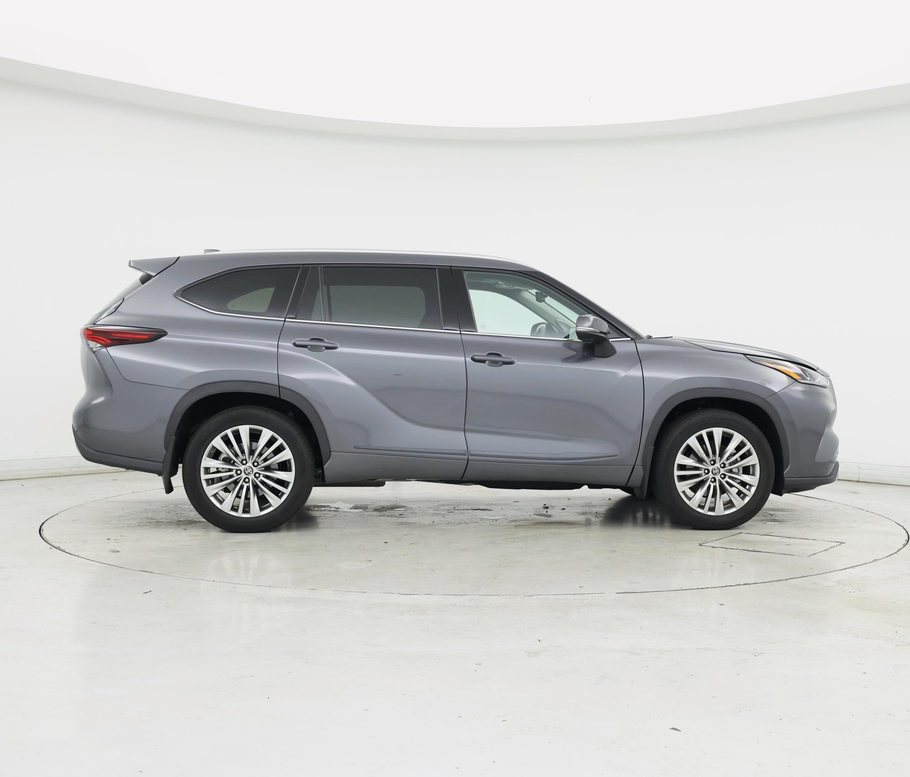 Thumbnail: 2025 Toyota Highlander - 7