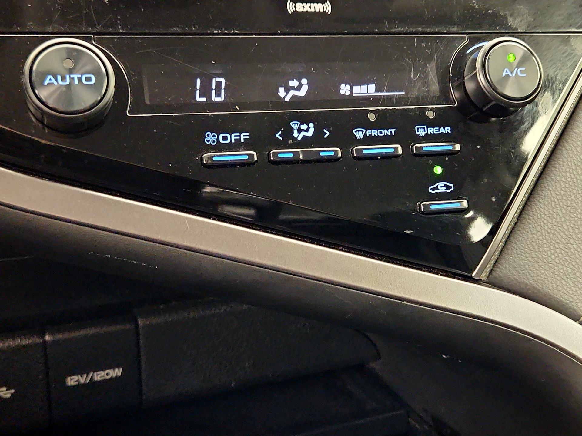 Thumbnail: 2020 Toyota Camry - 16
