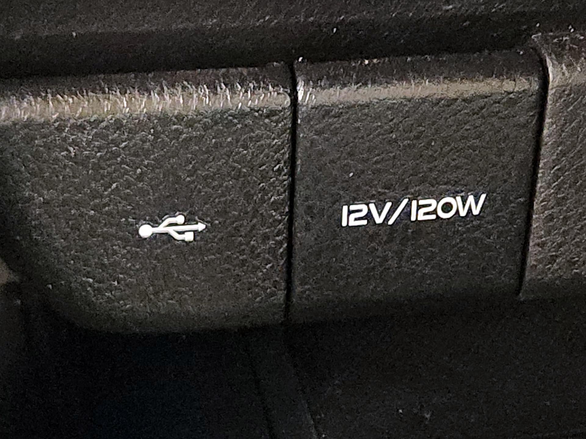 Thumbnail: 2020 Toyota Camry - 18