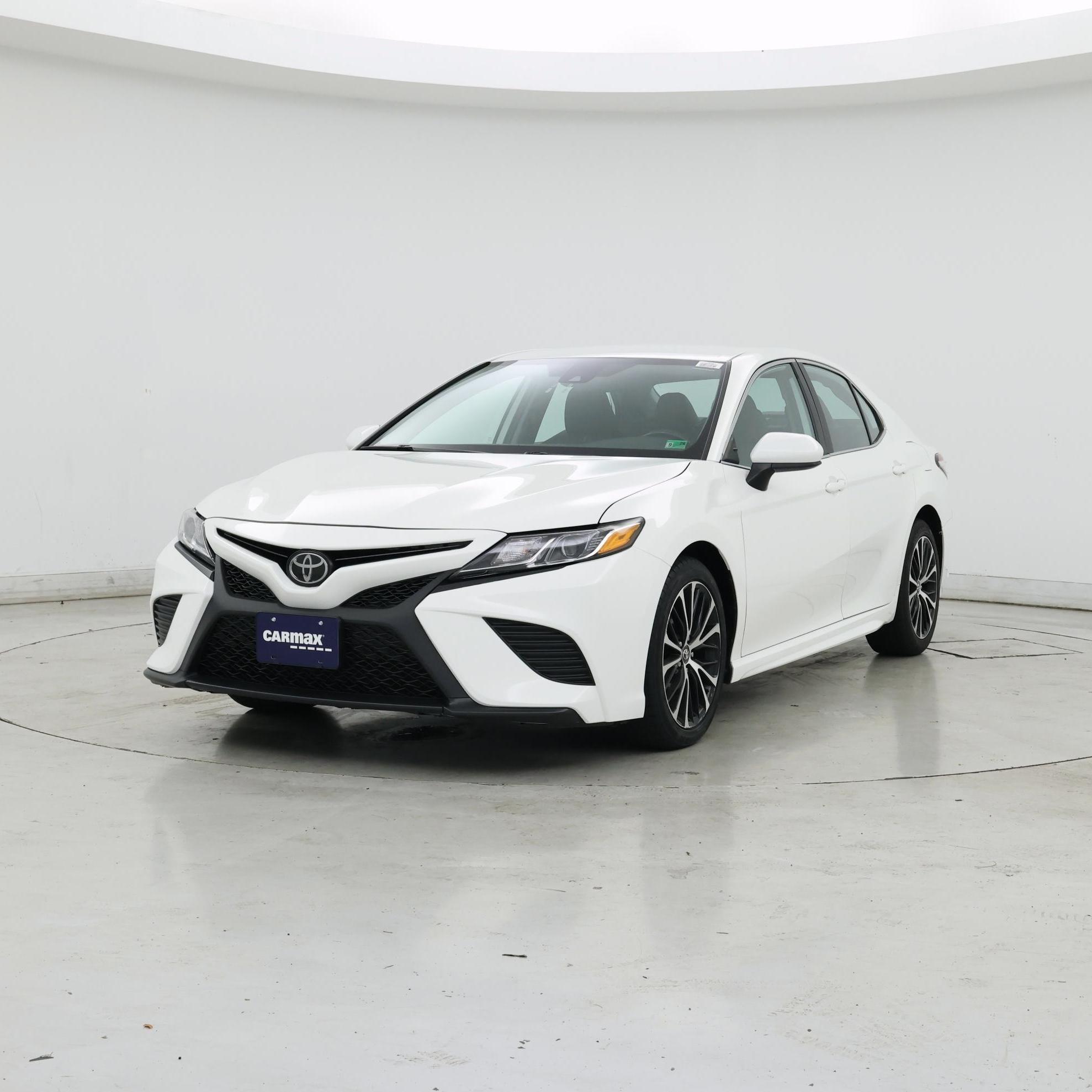 Thumbnail: 2020 Toyota Camry - 4