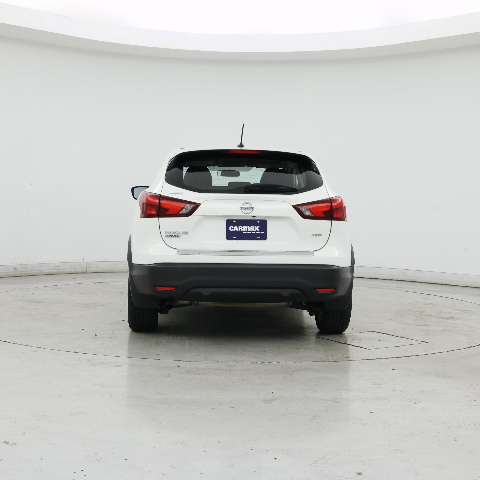 Thumbnail: 2018 Nissan Rogue Sport - 6