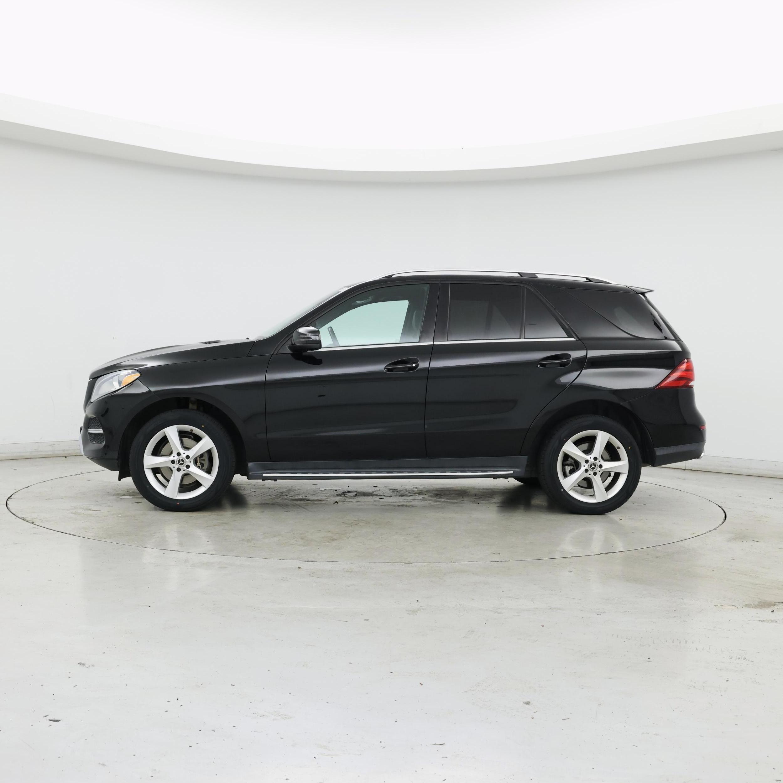 Thumbnail: 2018 Mercedes-Benz GLE - 3