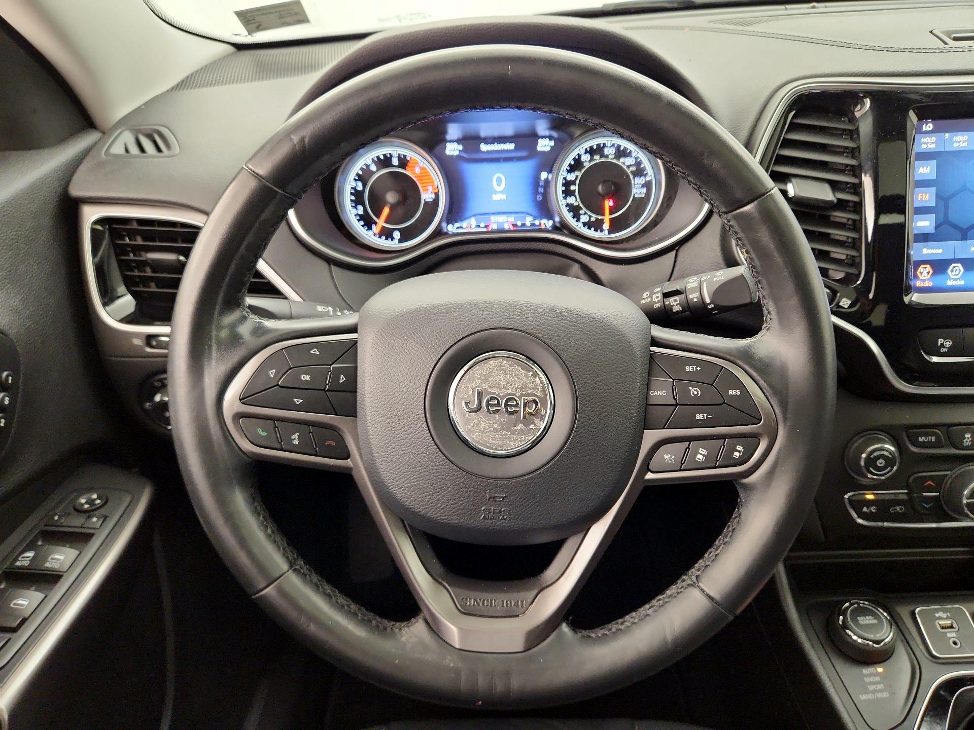 Thumbnail: 2020 Jeep Cherokee - 10