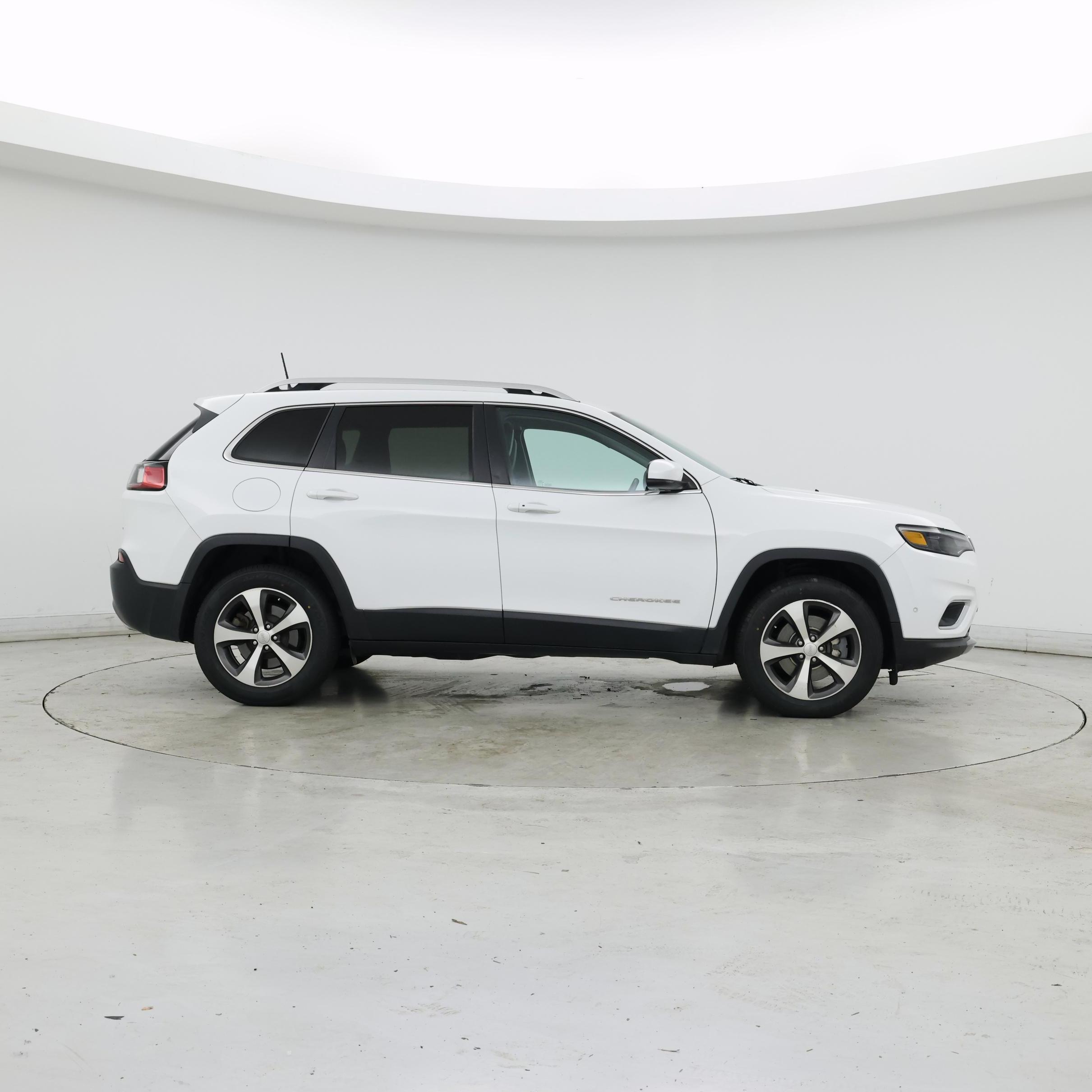 Thumbnail: 2020 Jeep Cherokee - 7