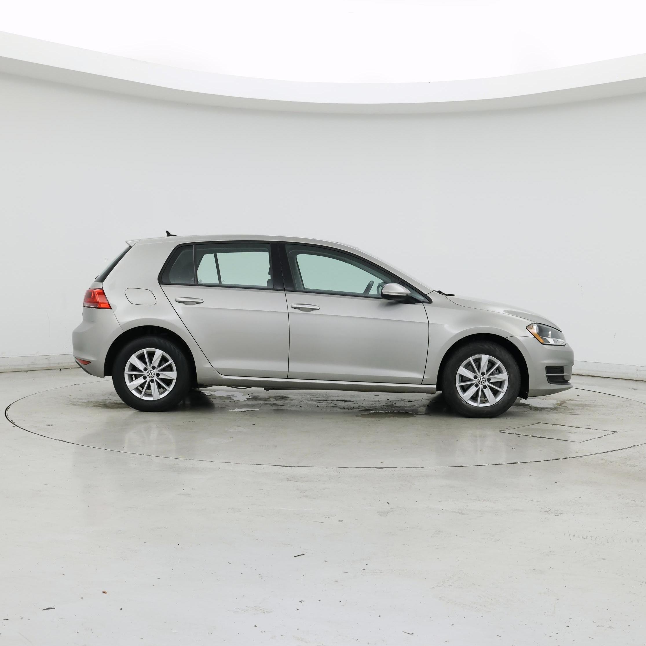 Thumbnail: 2016 Volkswagen Golf - 7