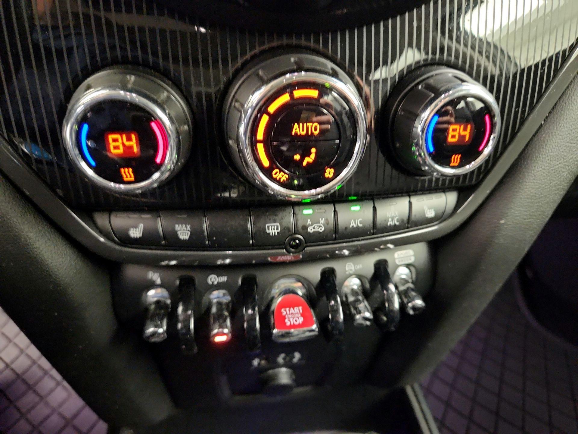 Thumbnail: 2018 MINI Cooper Countryman - 17