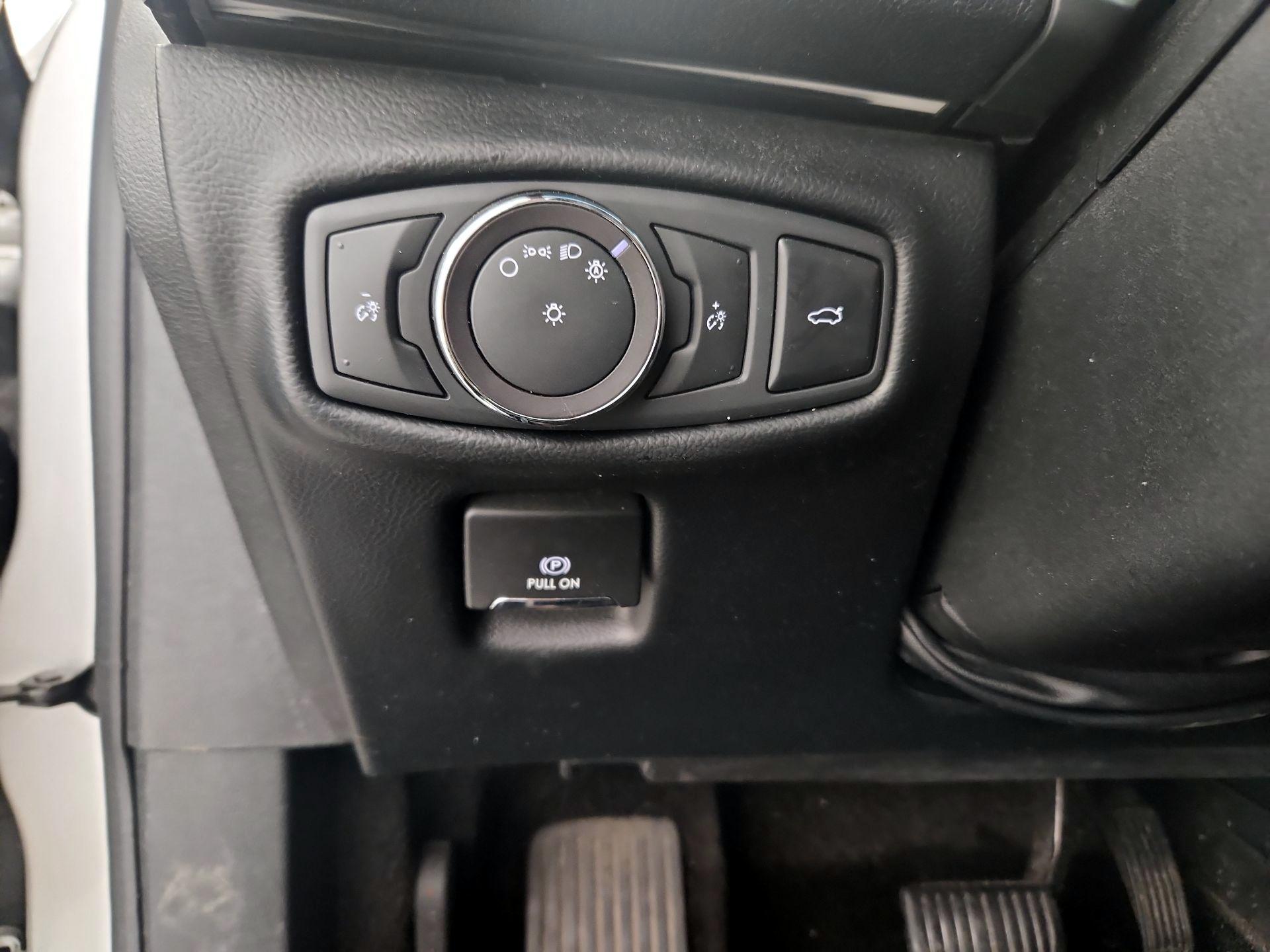 Thumbnail: 2018 Lincoln MKZ - 13