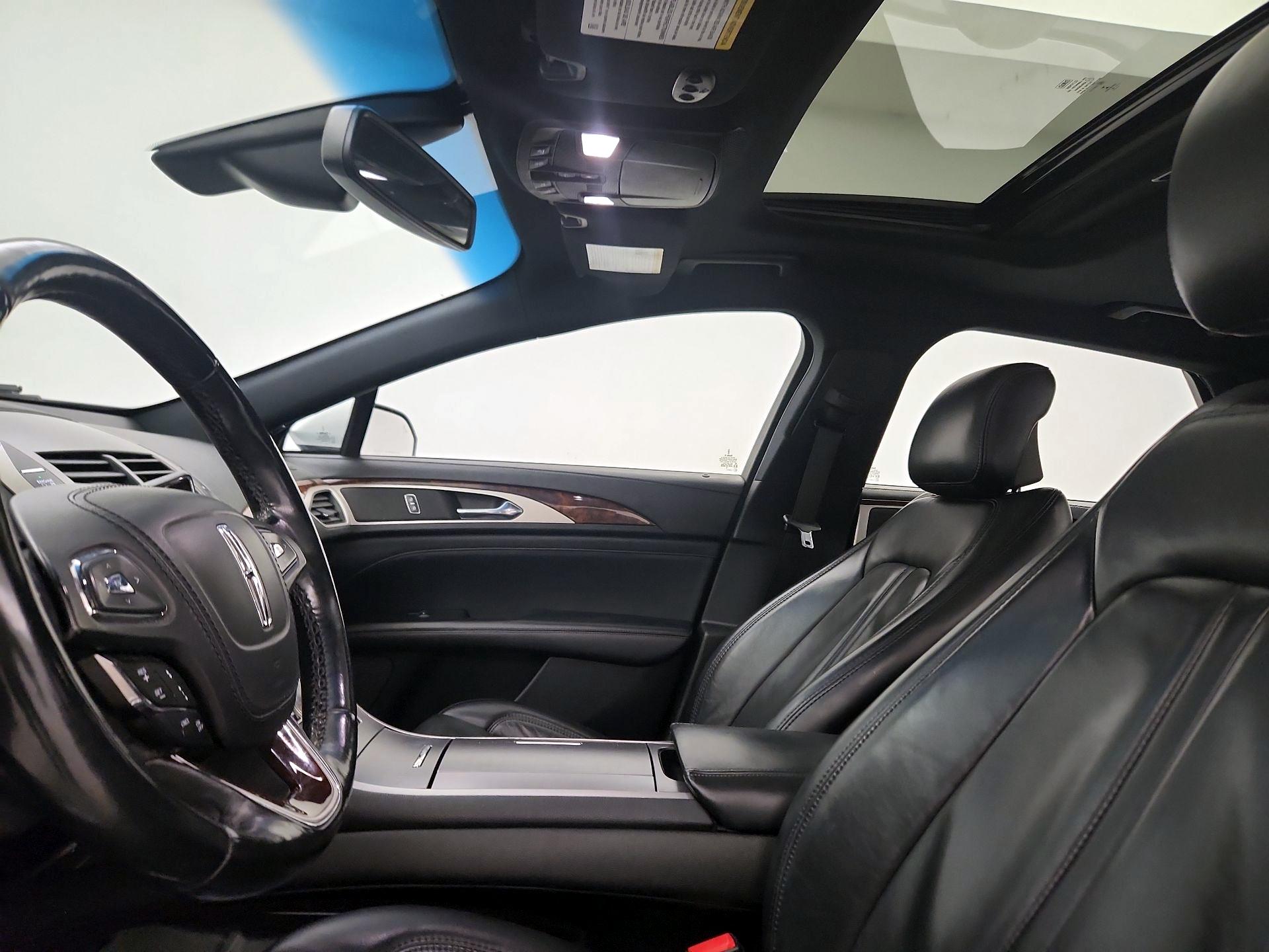 Thumbnail: 2018 Lincoln MKZ - 19