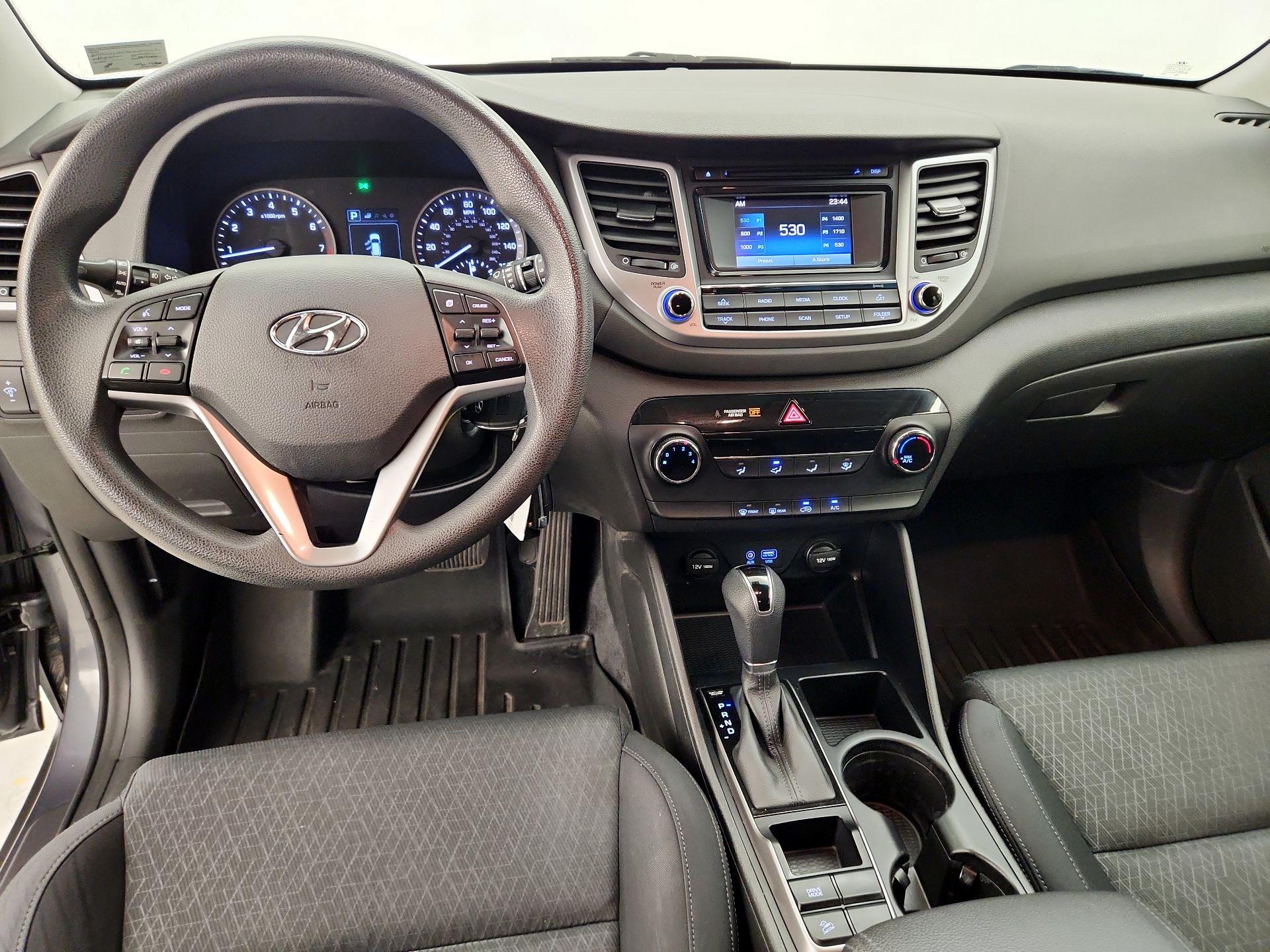 Thumbnail: 2016 Hyundai Tucson - 9