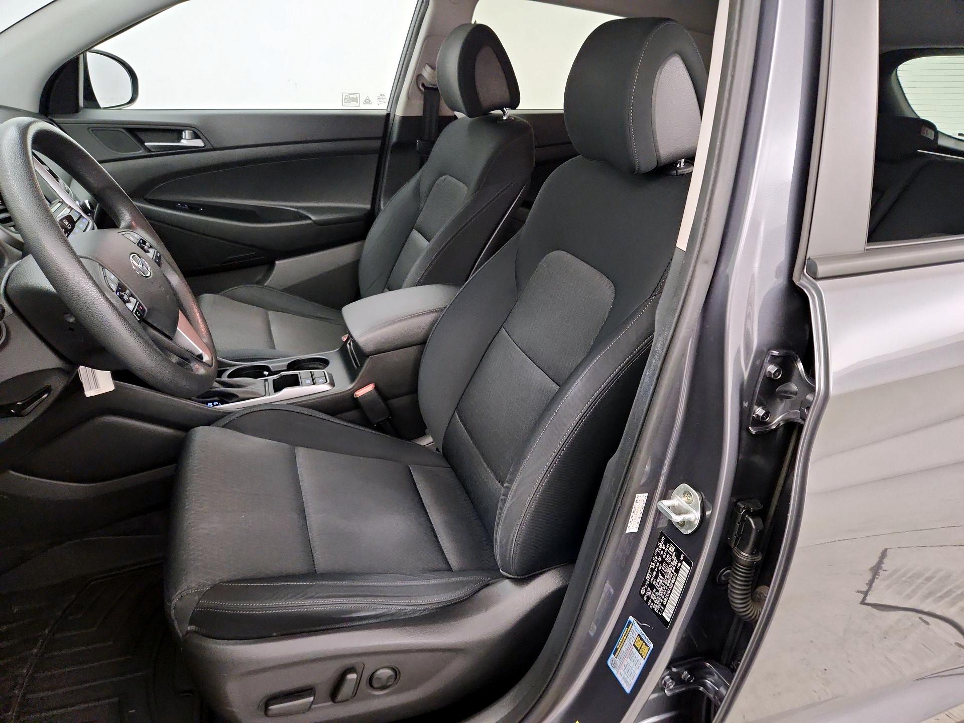 Thumbnail: 2016 Hyundai Tucson - 11