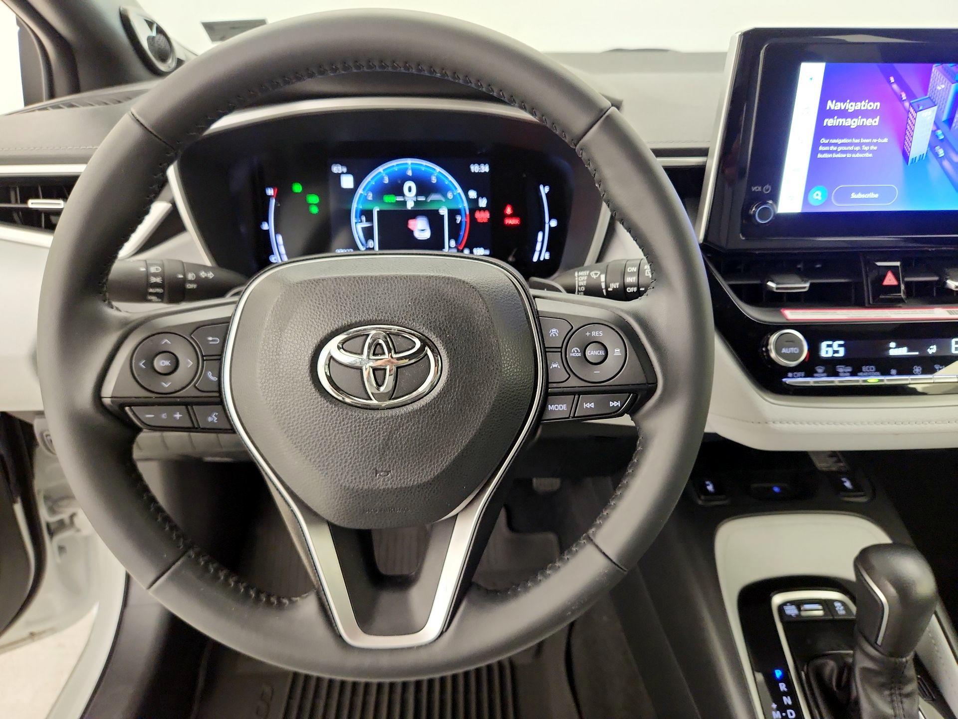 Thumbnail: 2025 Toyota Corolla - 10