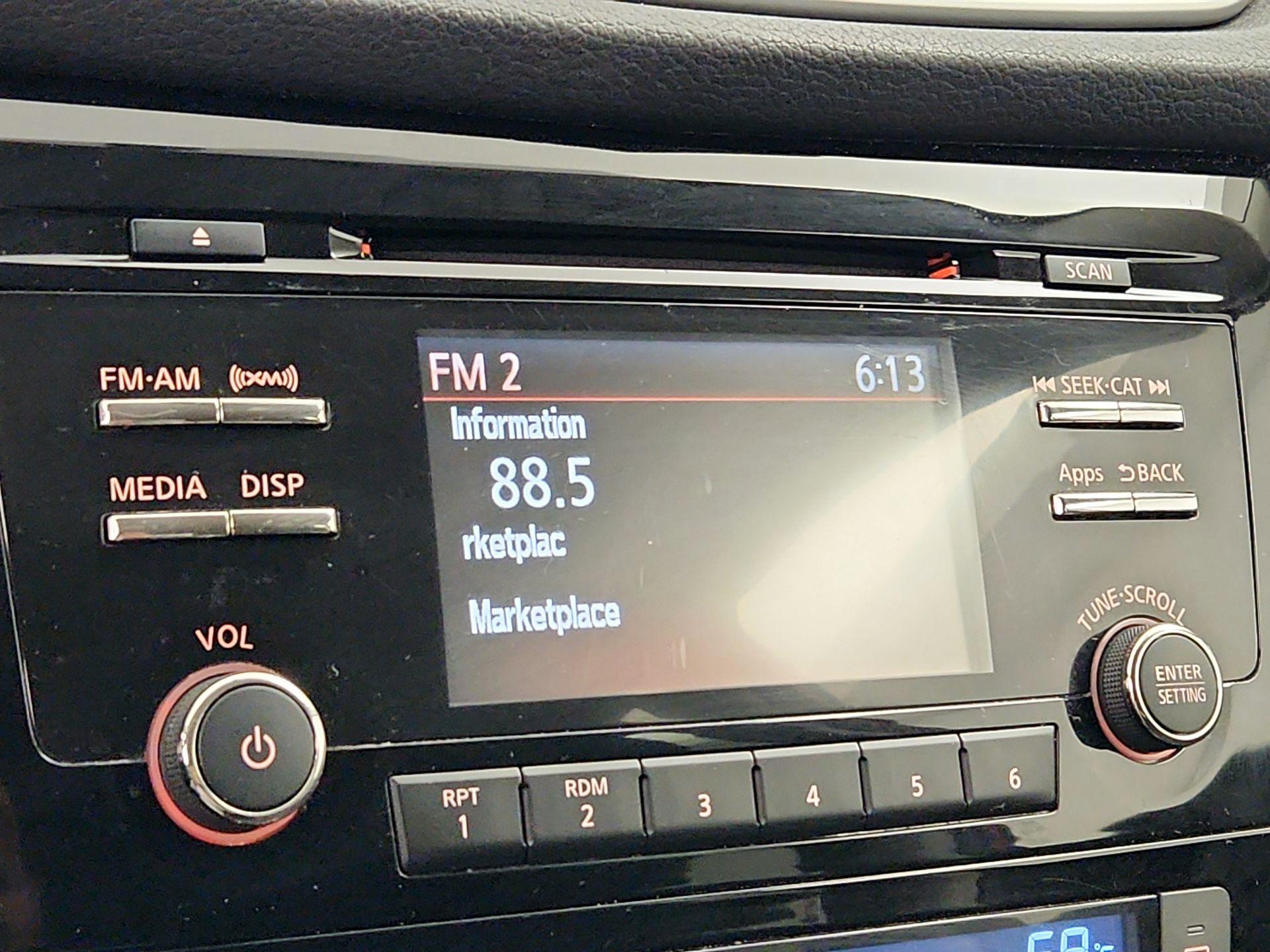 Thumbnail: 2015 Nissan Rogue - 15