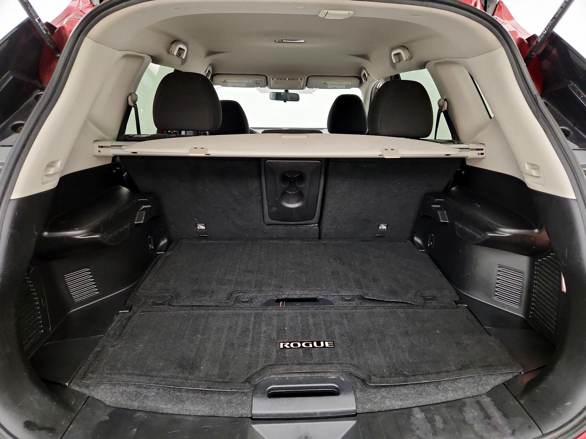 Thumbnail: 2015 Nissan Rogue - 20