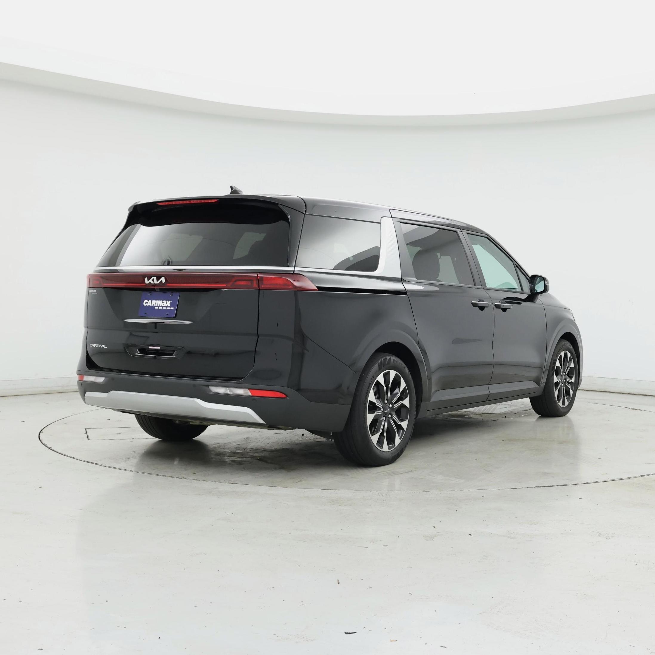 Thumbnail: 2024 Kia Carnival - 8