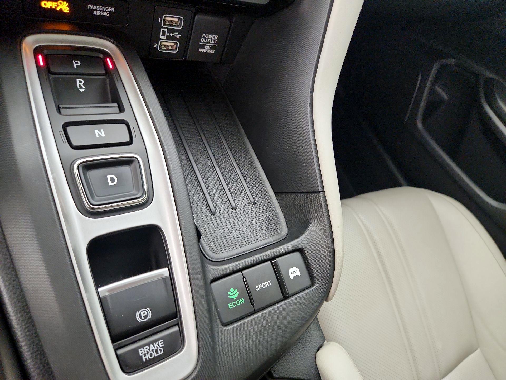 Thumbnail: 2019 Honda Insight - 18