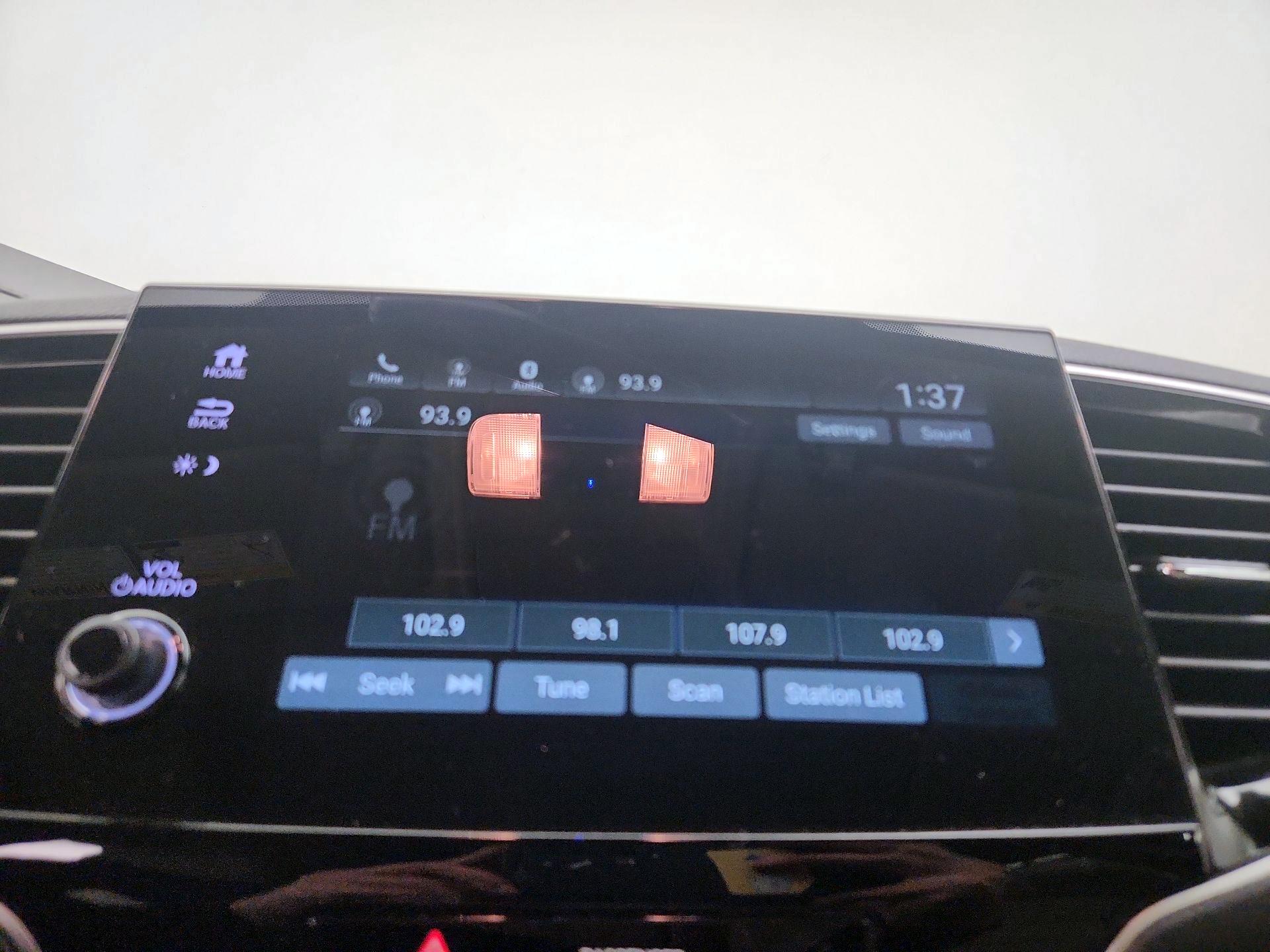 Thumbnail: 2020 Honda Pilot - 15