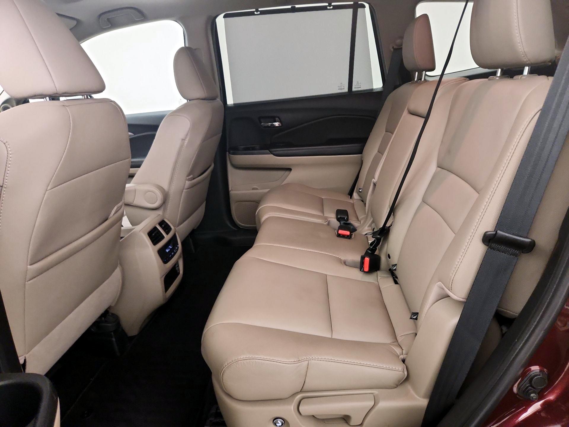 Thumbnail: 2020 Honda Pilot - 20