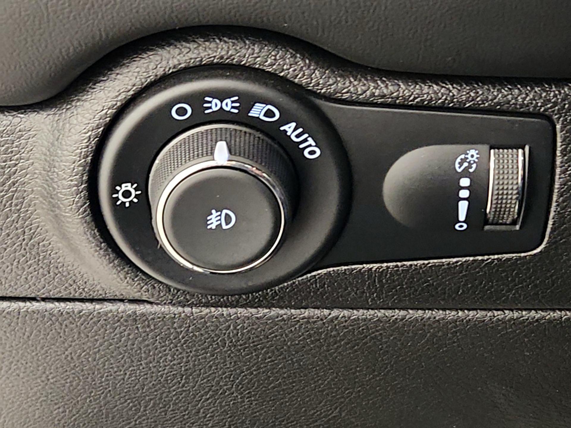 Thumbnail: 2021 Dodge Durango - 15