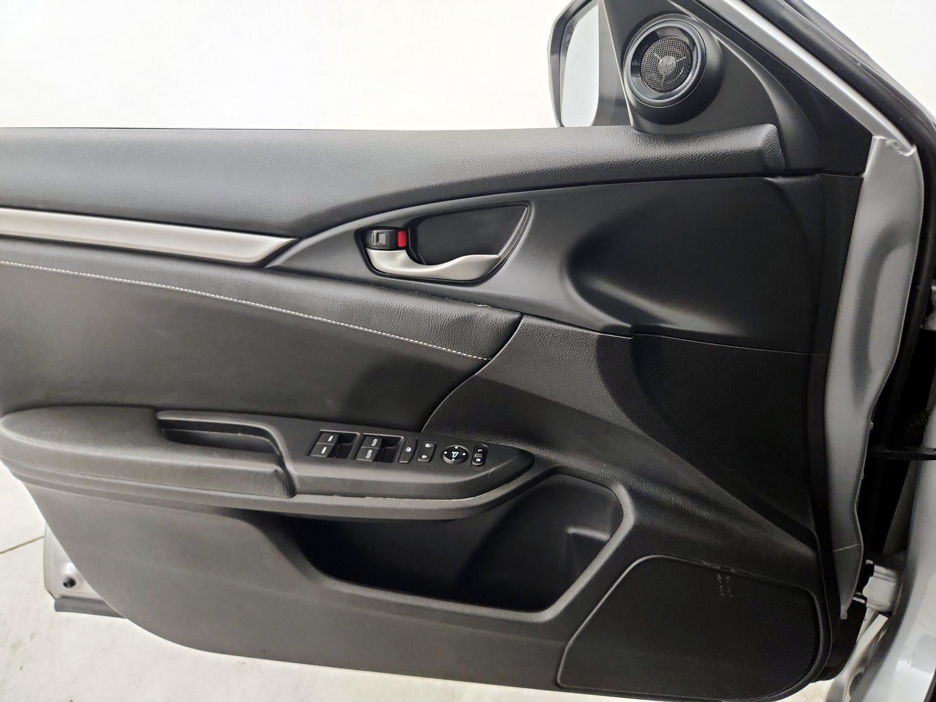 Thumbnail: 2018 Honda Civic - 13